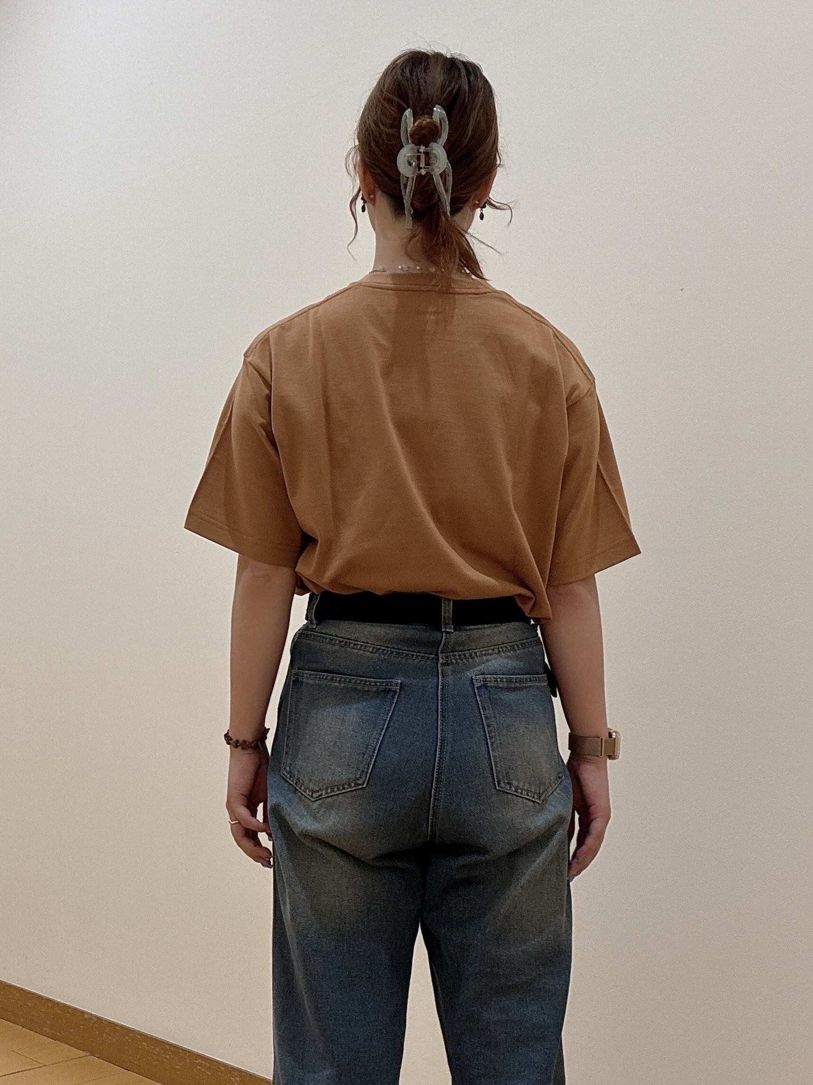 ヒナさんの「TAKEO KIKUCHI｜ポートレートアートＴシャツ」を使ったコーディネート