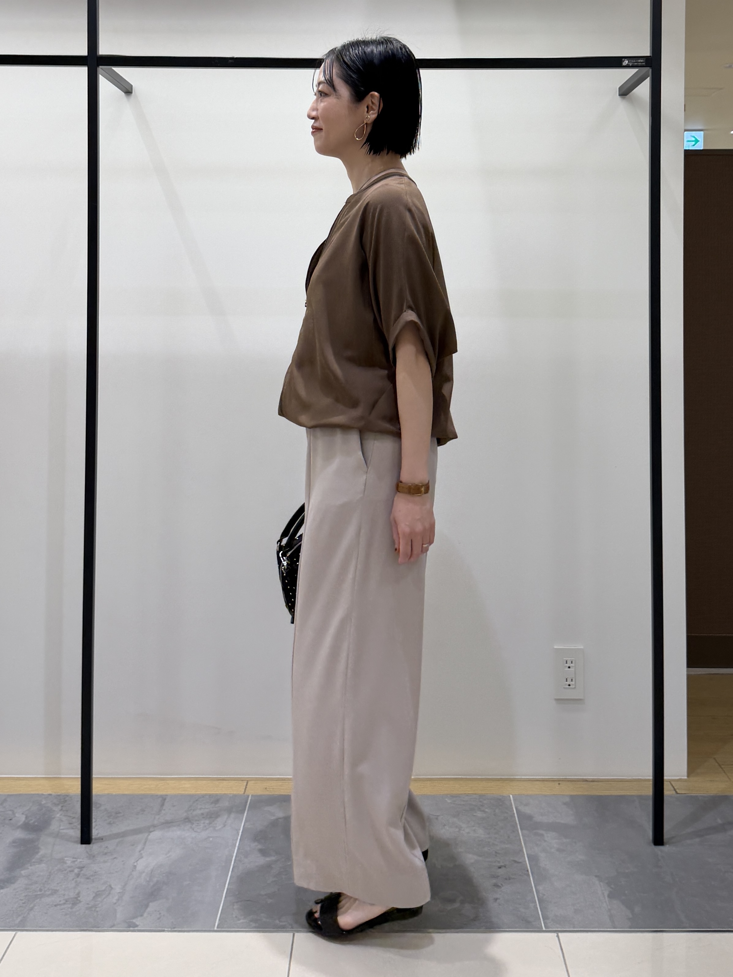 shihoさんの「INDIVI｜【着る日傘】ドルマンフォルムブルゾン」を使ったコーディネート