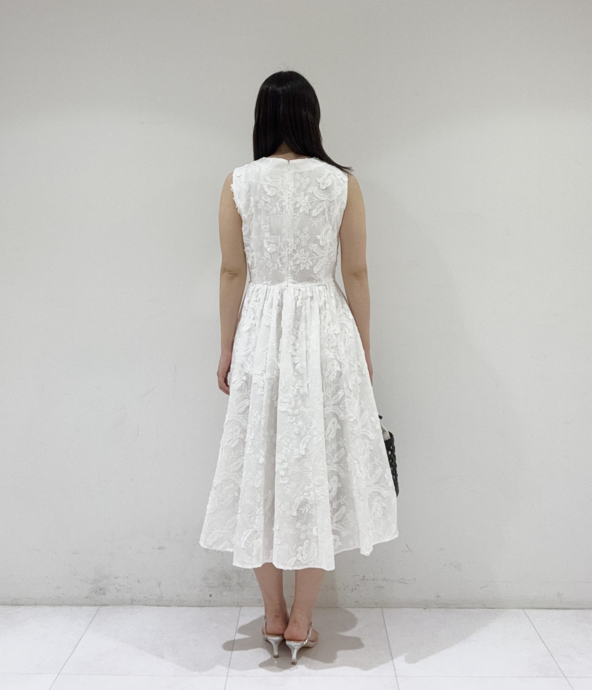 ayaさんの「DRESSTERIOR｜【ウォッシャブル】コットン エンブロイダリードレス」を使ったコーディネート