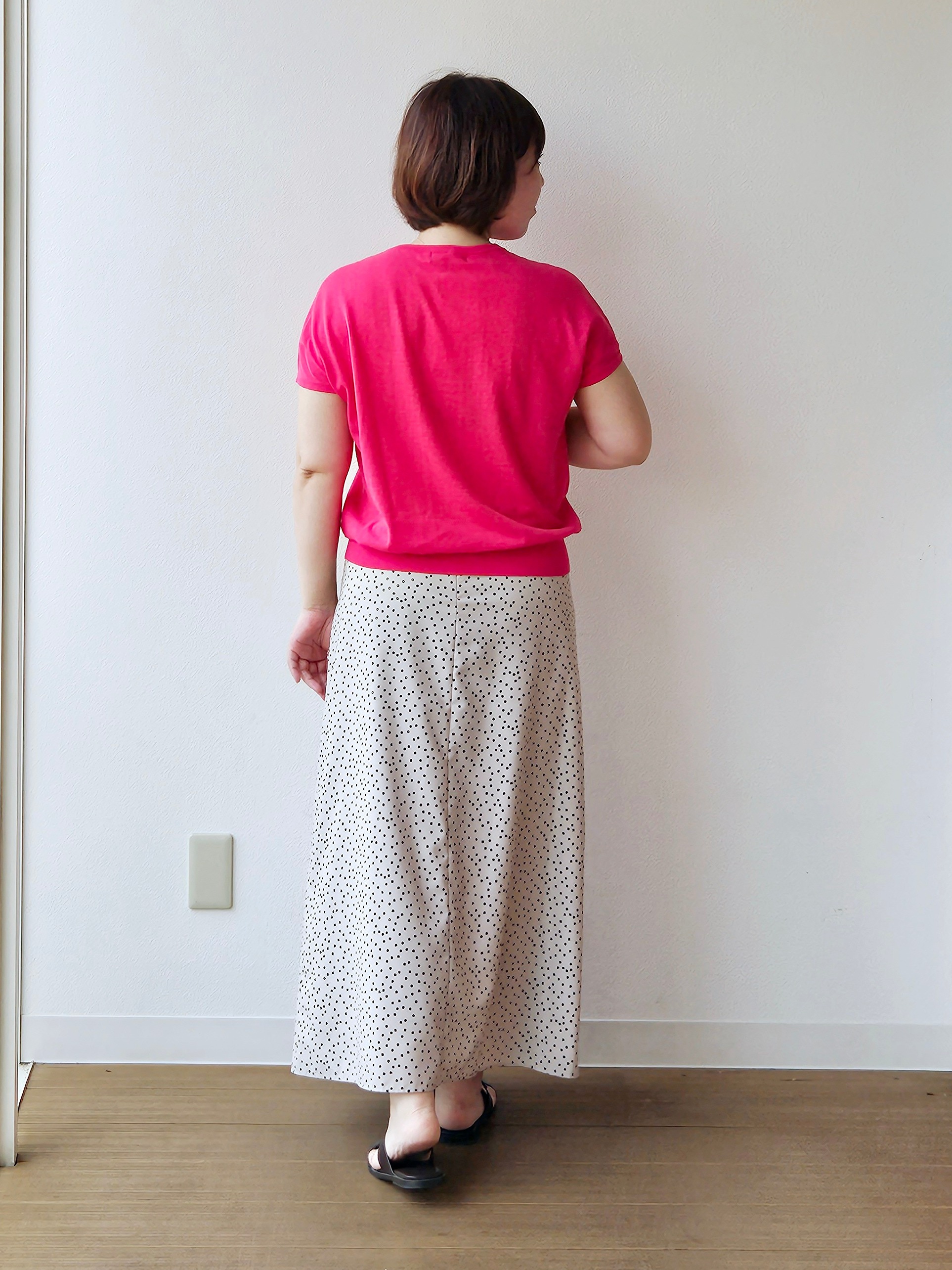 やじまさんの「UNTITLED｜【9色展開/アンサンブル可/洗える】コットンベーシックニット」を使ったコーディネート