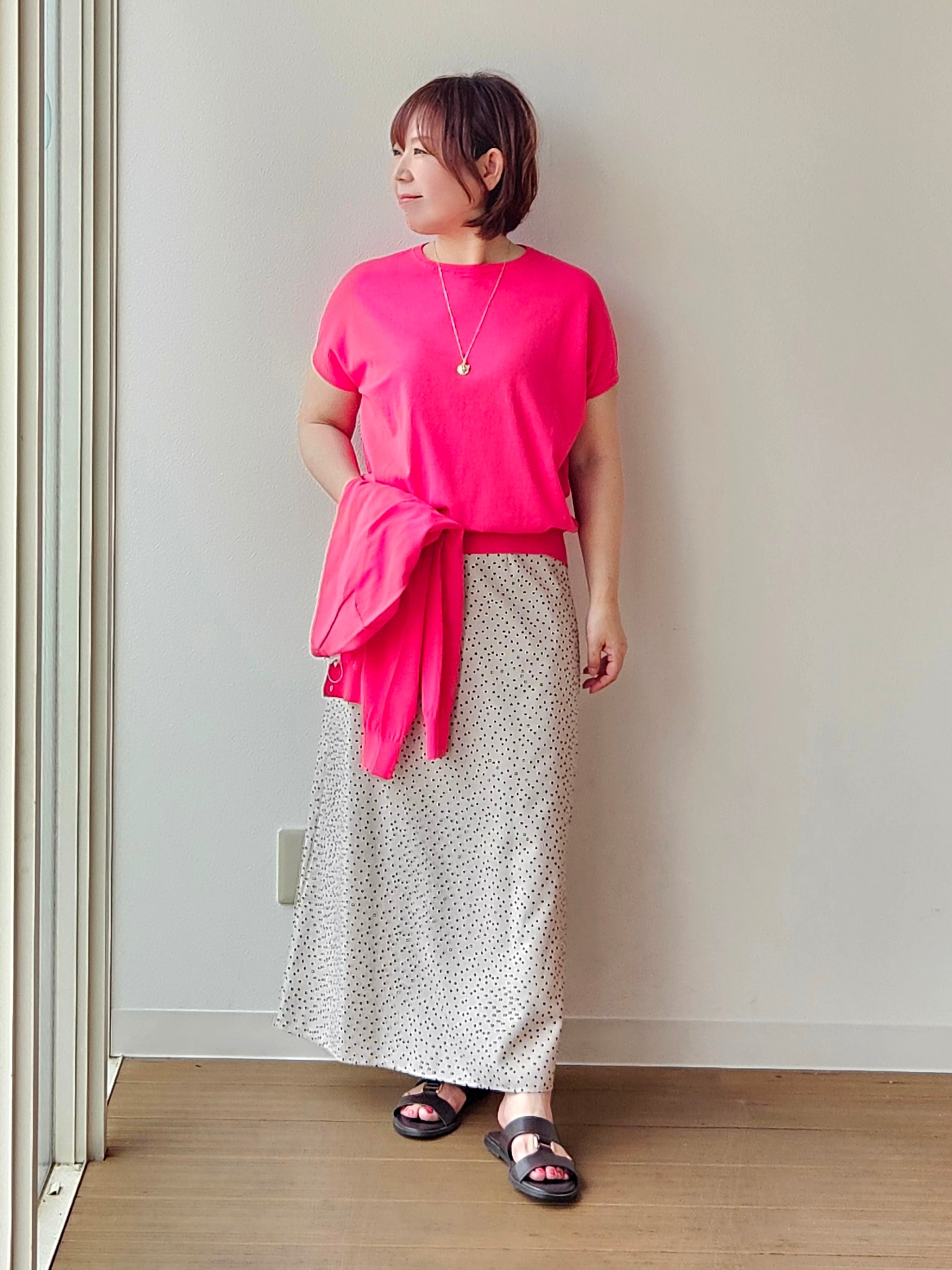 やじまさんの「UNTITLED｜【9色展開/アンサンブル可/洗える】コットンベーシックニット」を使ったコーディネート