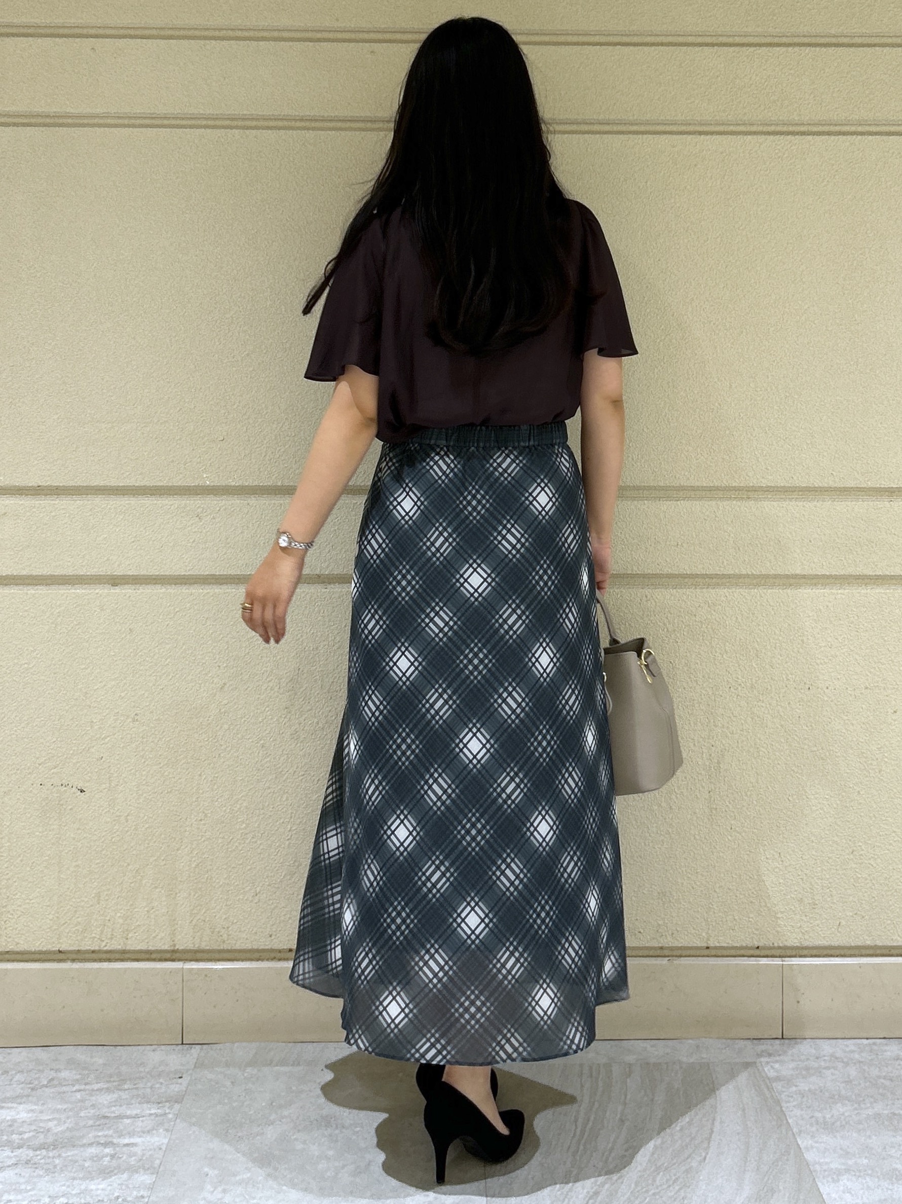 Momokaさんの「COUP DE CHANCE｜【手洗い可／日本製】フロント ドレープブラウス」を使ったコーディネート