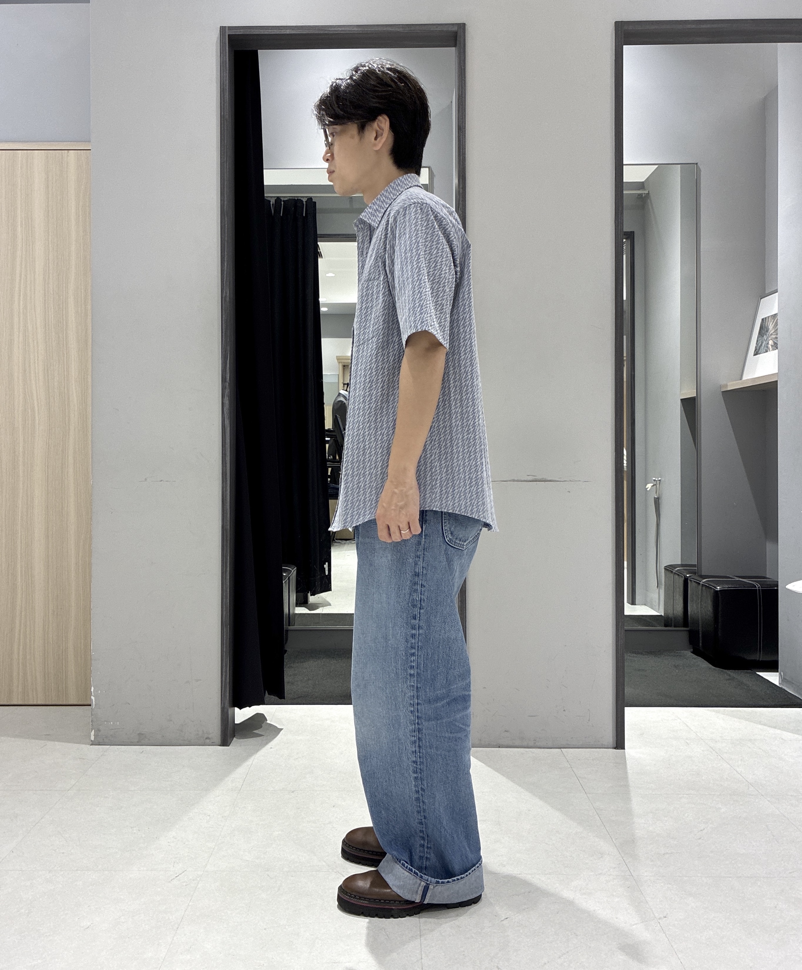 わいずみさんの「TAKEO KIKUCHI｜播州織り 千鳥 半袖シャツ」を使ったコーディネート