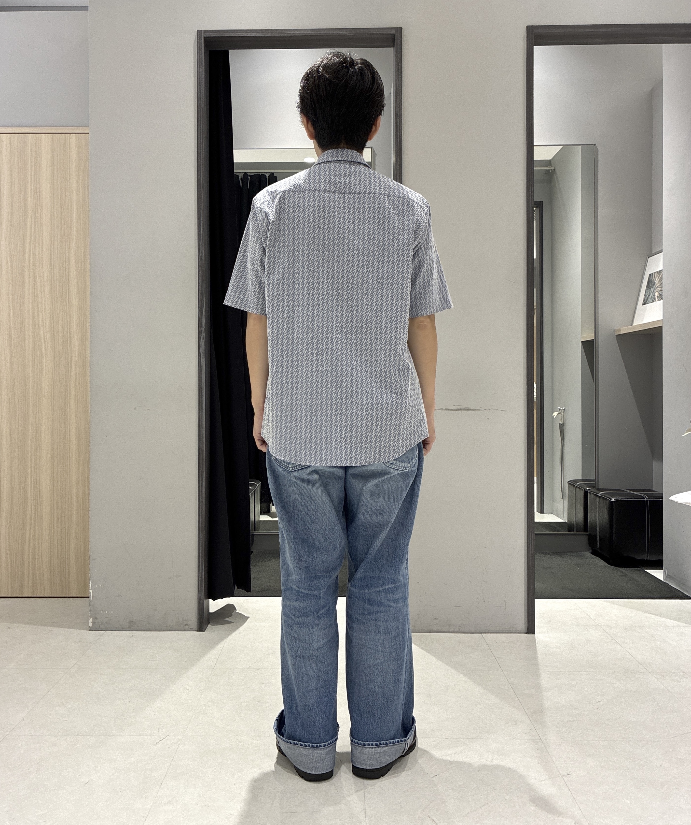 わいずみさんの「TAKEO KIKUCHI｜播州織り 千鳥 半袖シャツ」を使ったコーディネート