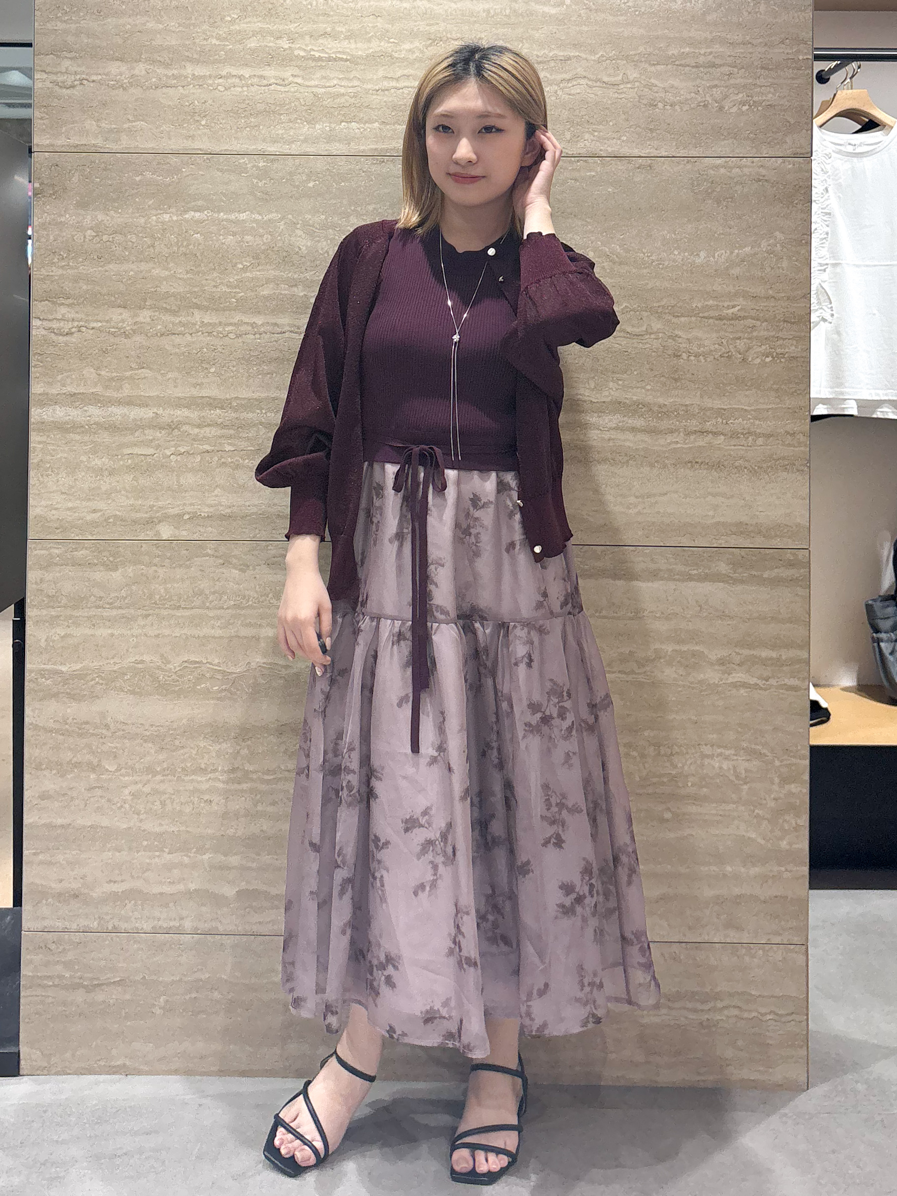 ふうかさんの「index｜【接触冷感】シアーラメドルマンショートカーディガン《洗濯機OK》」を使ったコーディネート