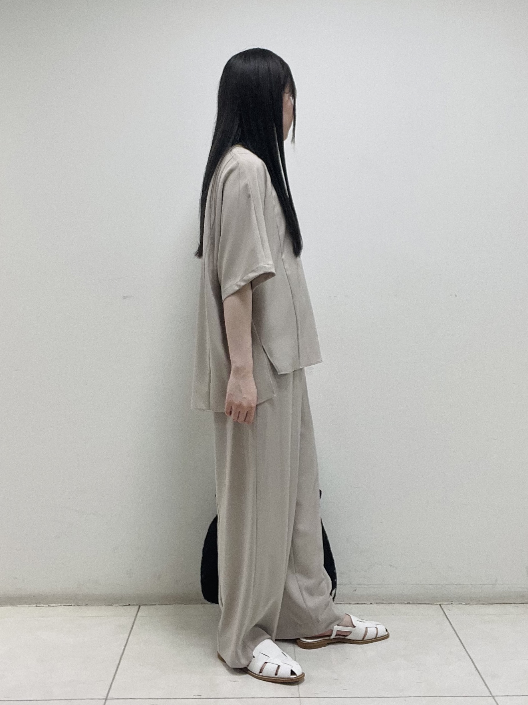 mさんの「INDIVI｜【長さ調整自由】ニュアンスモチーフ コードペンダント」を使ったコーディネート