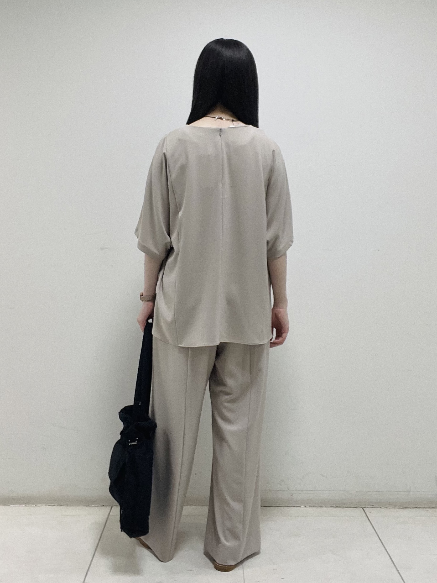 mさんの「INDIVI｜【長さ調整自由】ニュアンスモチーフ コードペンダント」を使ったコーディネート