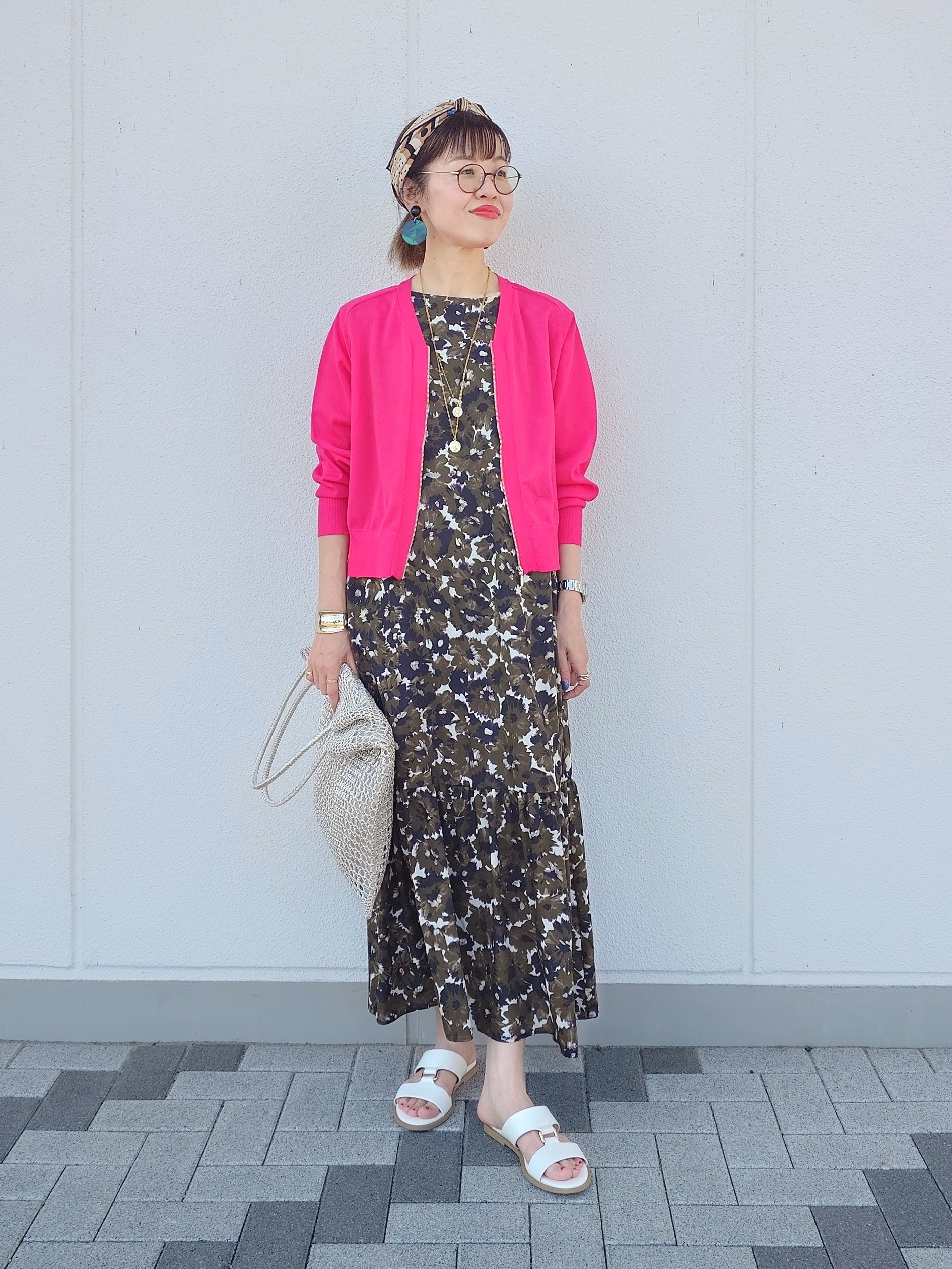 MUTSUKOさんの「UNTITLED｜【アンサンブル可/日除け・冷房対策】シアーレーヨンZIPカーディガン」を使ったコーディネート