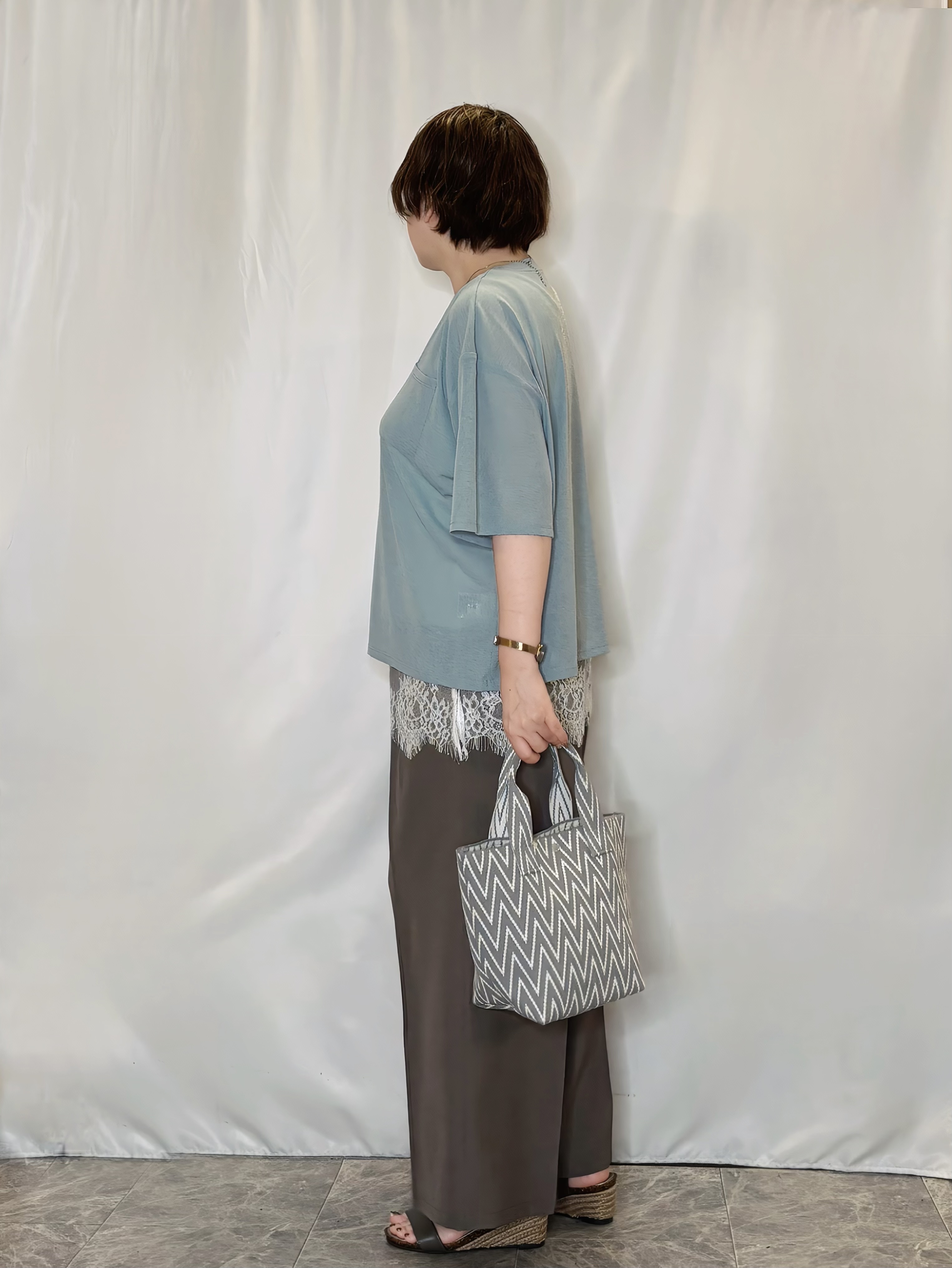 たみさんの「SHOO･LA･RUE｜【S-LL/洗濯機可/体型カバー】ゆるっとこなれる 大人のシアースラブTシャツ」を使ったコーディネート