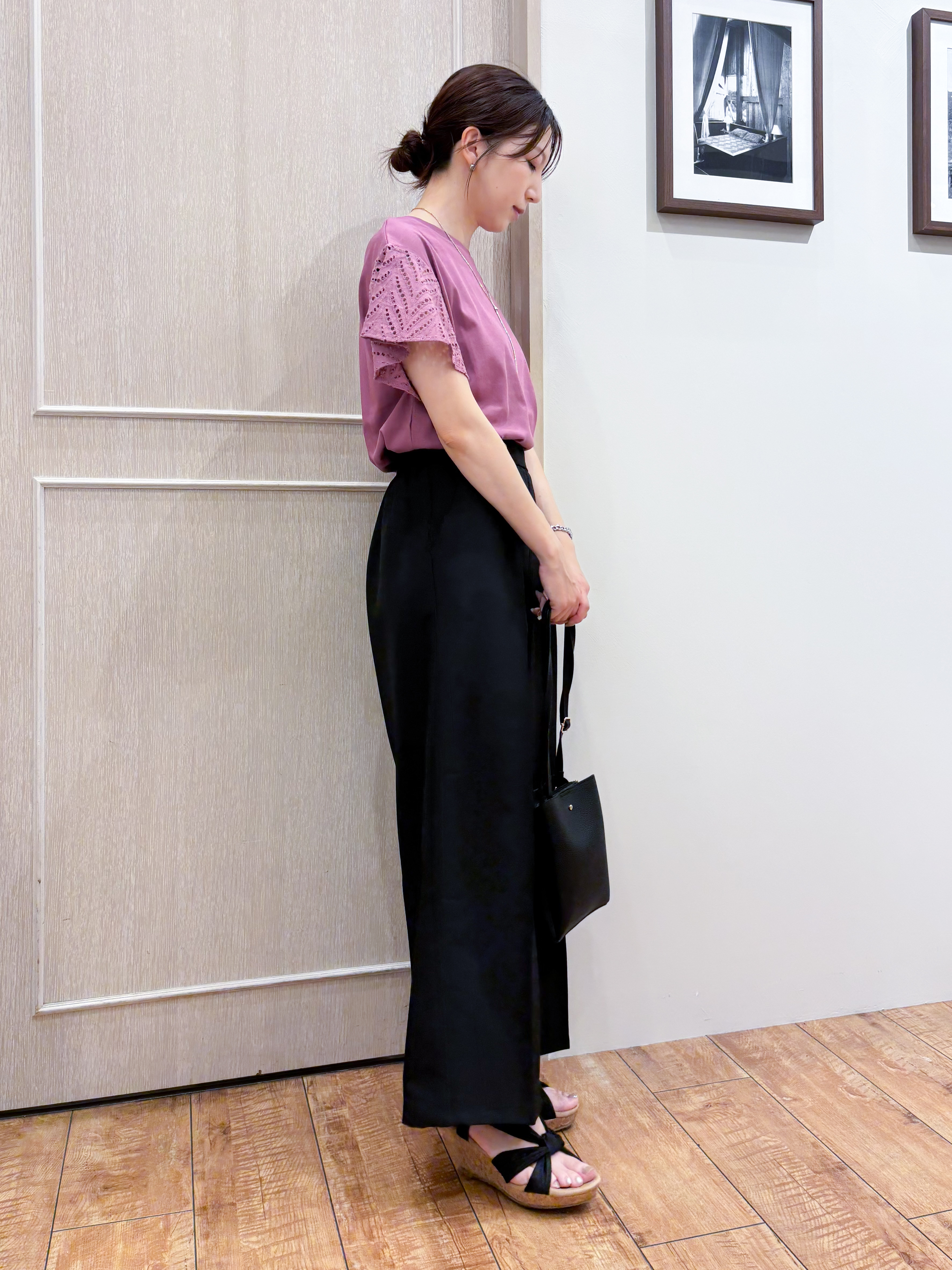 なみさんの「SHOO･LA･RUE｜【汗じみ防止/ひんやり/S-LL】レースが華やか お袖フレアTシャツ」を使ったコーディネート