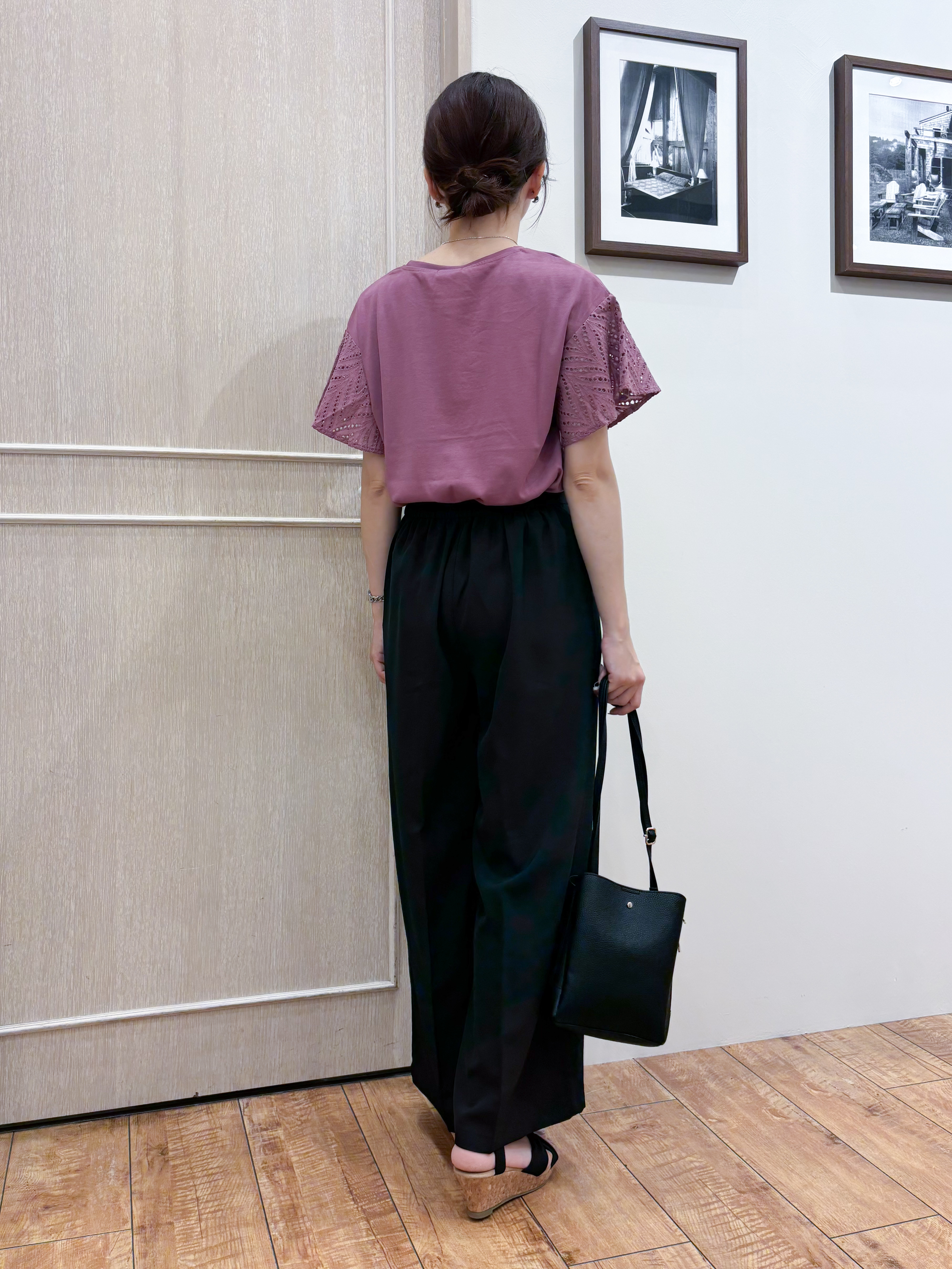 なみさんの「SHOO･LA･RUE｜【汗じみ防止/ひんやり/S-LL】レースが華やか お袖フレアTシャツ」を使ったコーディネート