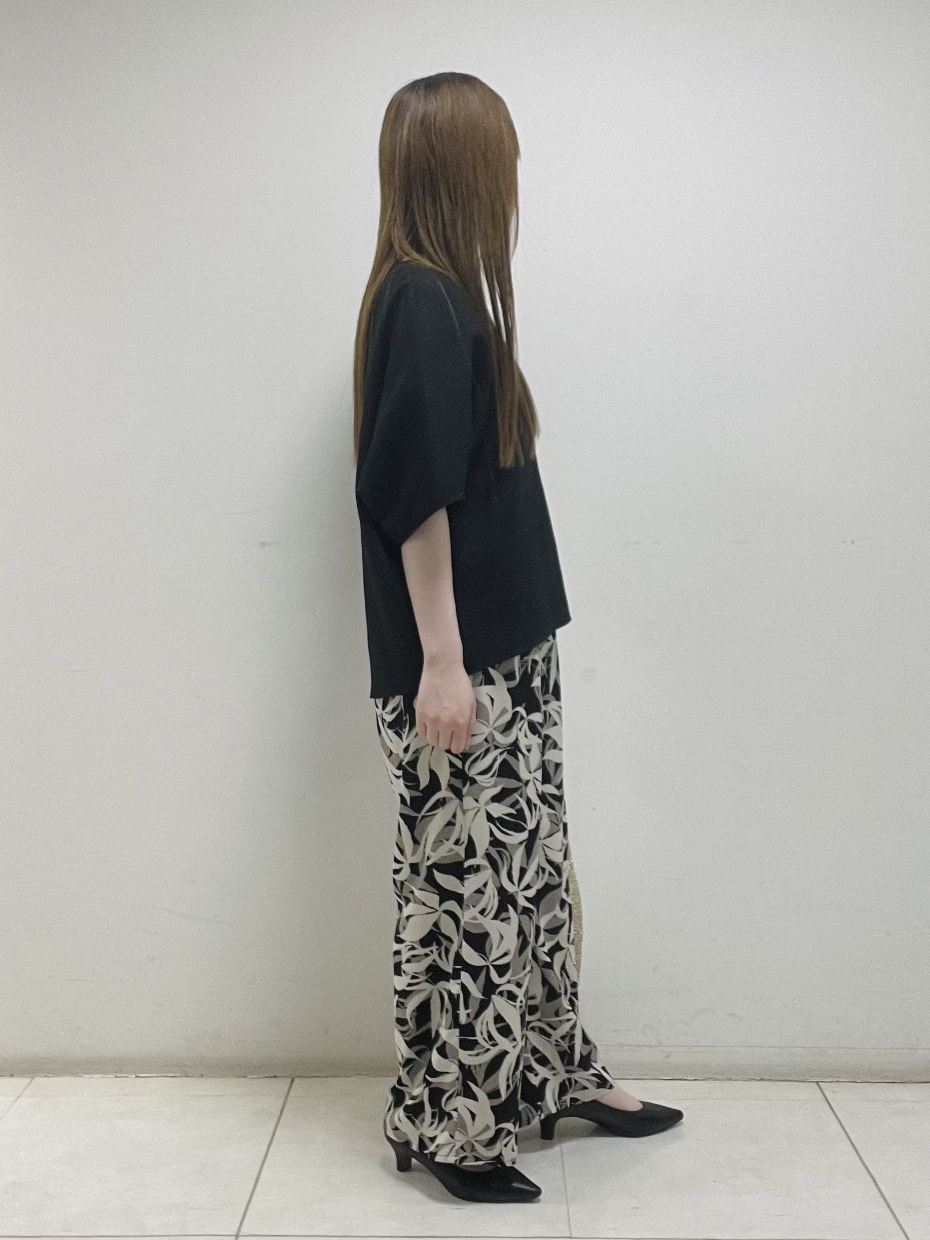 mさんの「INDIVI｜【華奢見え】ジャカード ドルマントップス」を使ったコーディネート