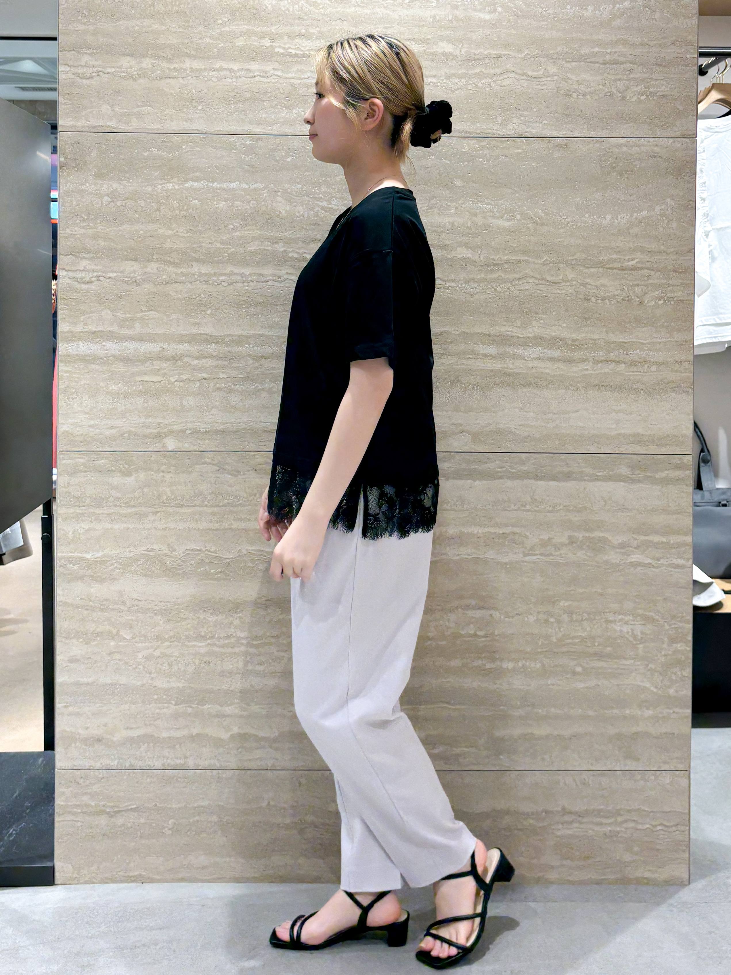 ふうかさんの「index｜【接触冷感／UV】刺繍ロゴ裾レースTシャツ《洗濯機OK》」を使ったコーディネート