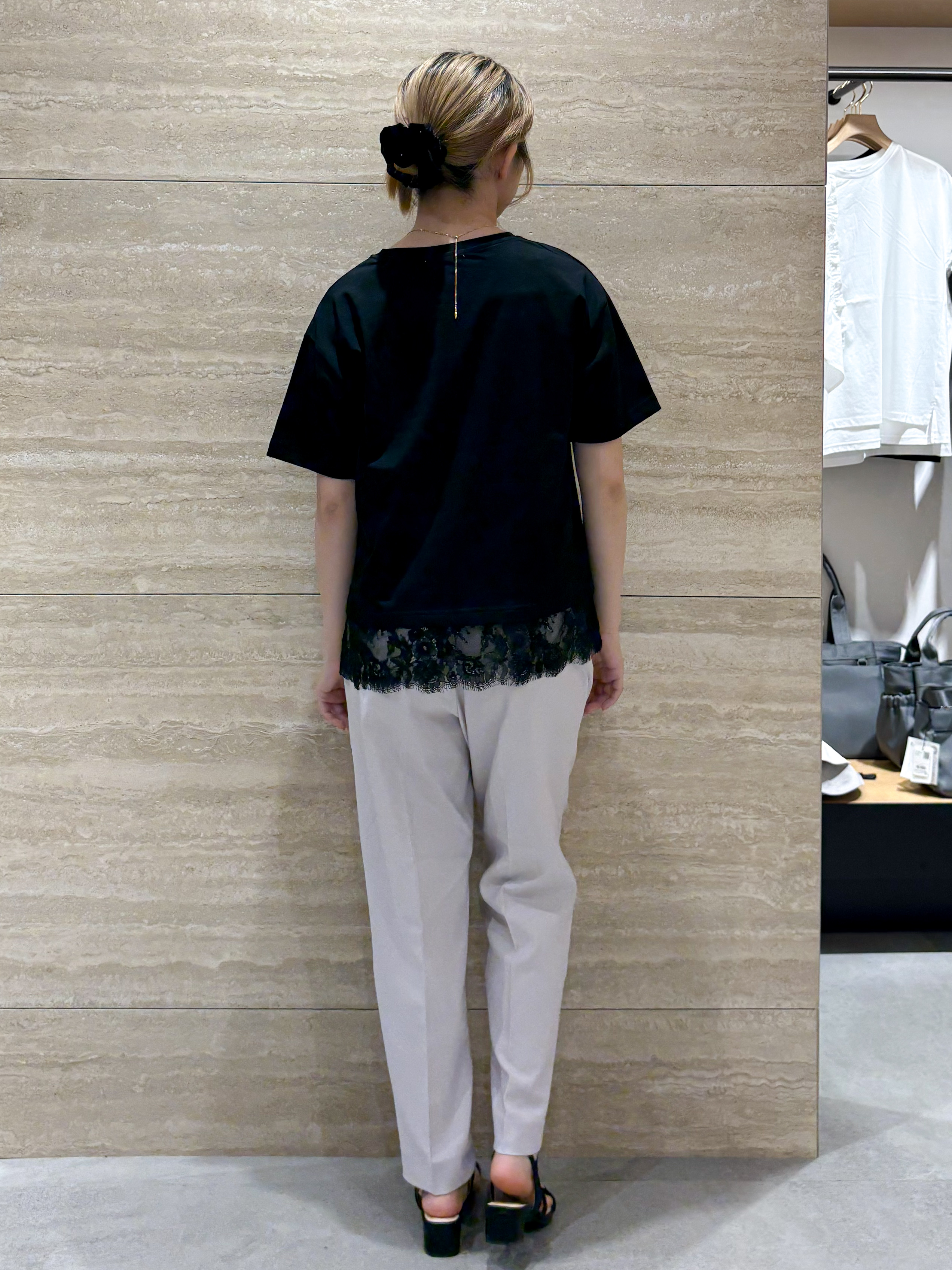 ふうかさんの「index｜【接触冷感／UV】刺繍ロゴ裾レースTシャツ《洗濯機OK》」を使ったコーディネート