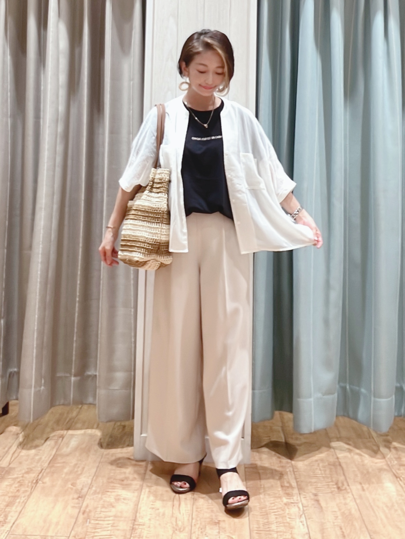 aaamiさんの「SHOO･LA･RUE｜【洗濯機可/選べる6色】風合いを楽しむ 楊柳シアーゆったりドルマンブラウス」を使ったコーディネート
