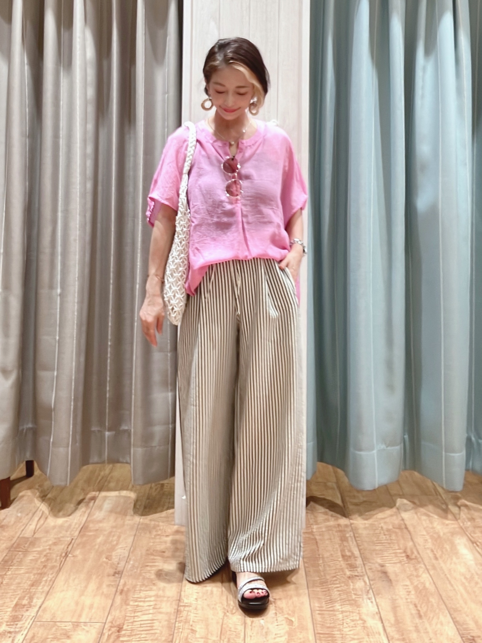 aaamiさんの「SHOO･LA･RUE｜【体型カバー】バルーン風ゆるシャツブラウス」を使ったコーディネート