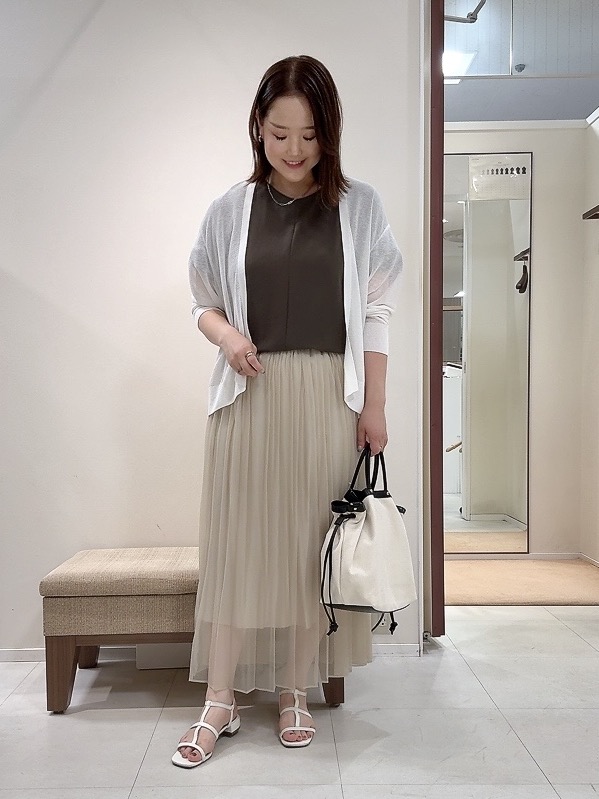 YUIさんの「UNTITLED｜【日除け・冷房対策に】コットンリネンカーディガン」を使ったコーディネート