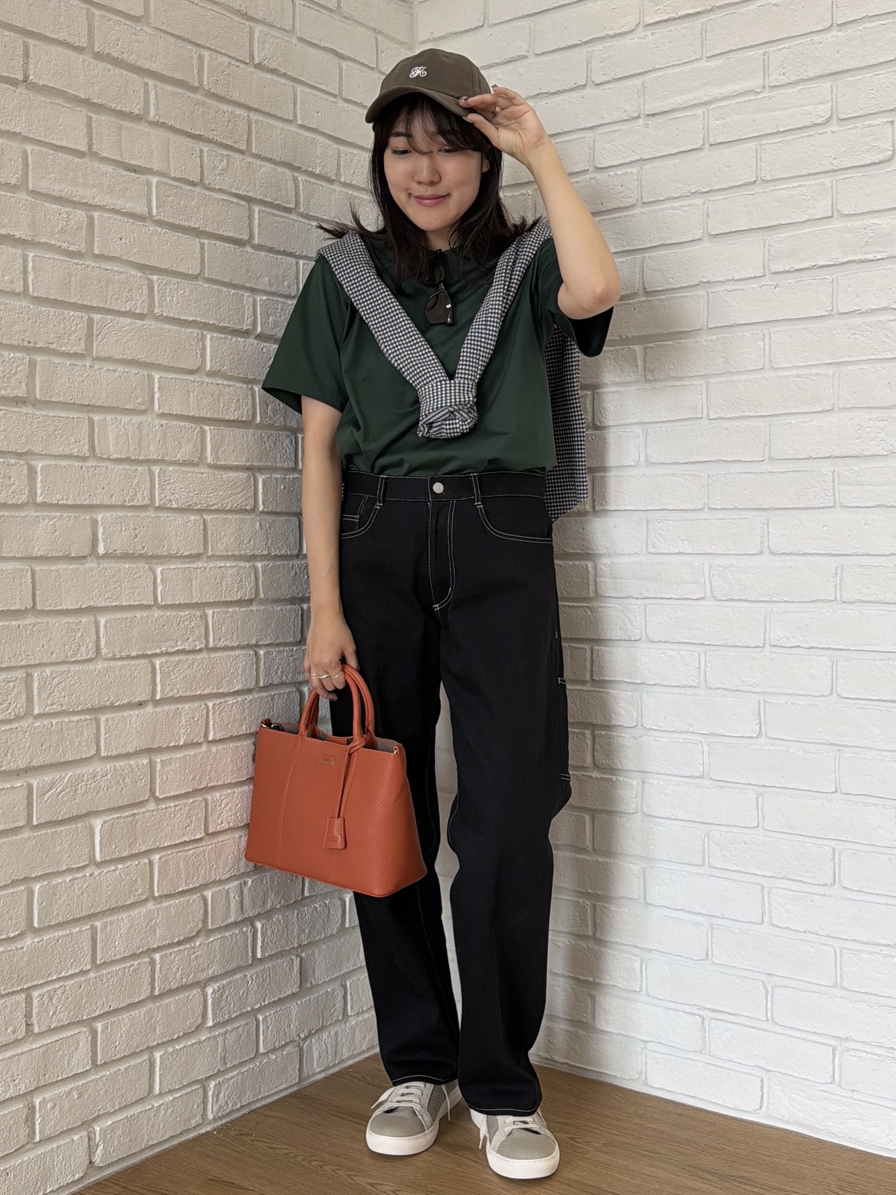 Akutagawaさんの「TAKEO KIKUCHI｜【日本製】ワンポイント刺繍 半袖Tシャツ」を使ったコーディネート