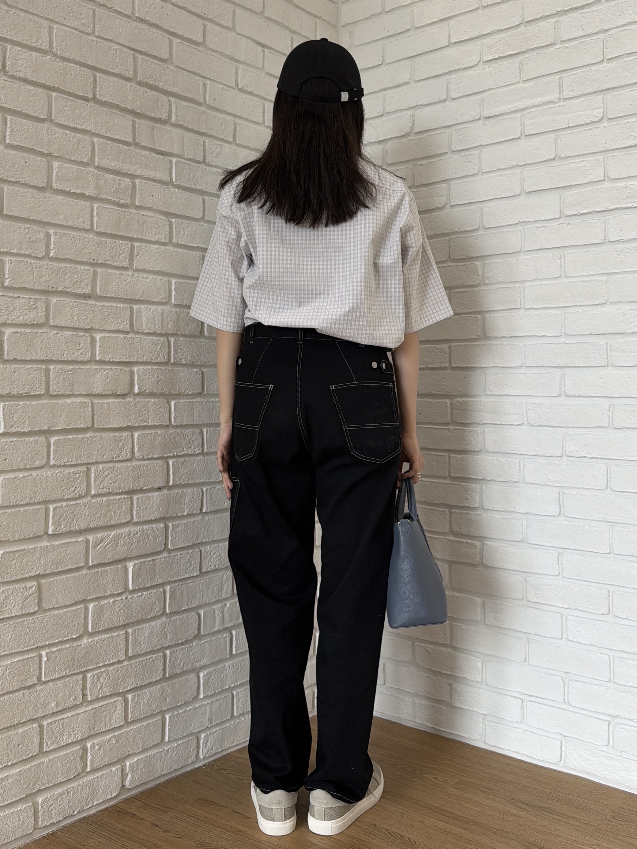 Akutagawaさんの「TAKEO KIKUCHI｜ワンポイント 半袖ギンガムチェックシャツ」を使ったコーディネート