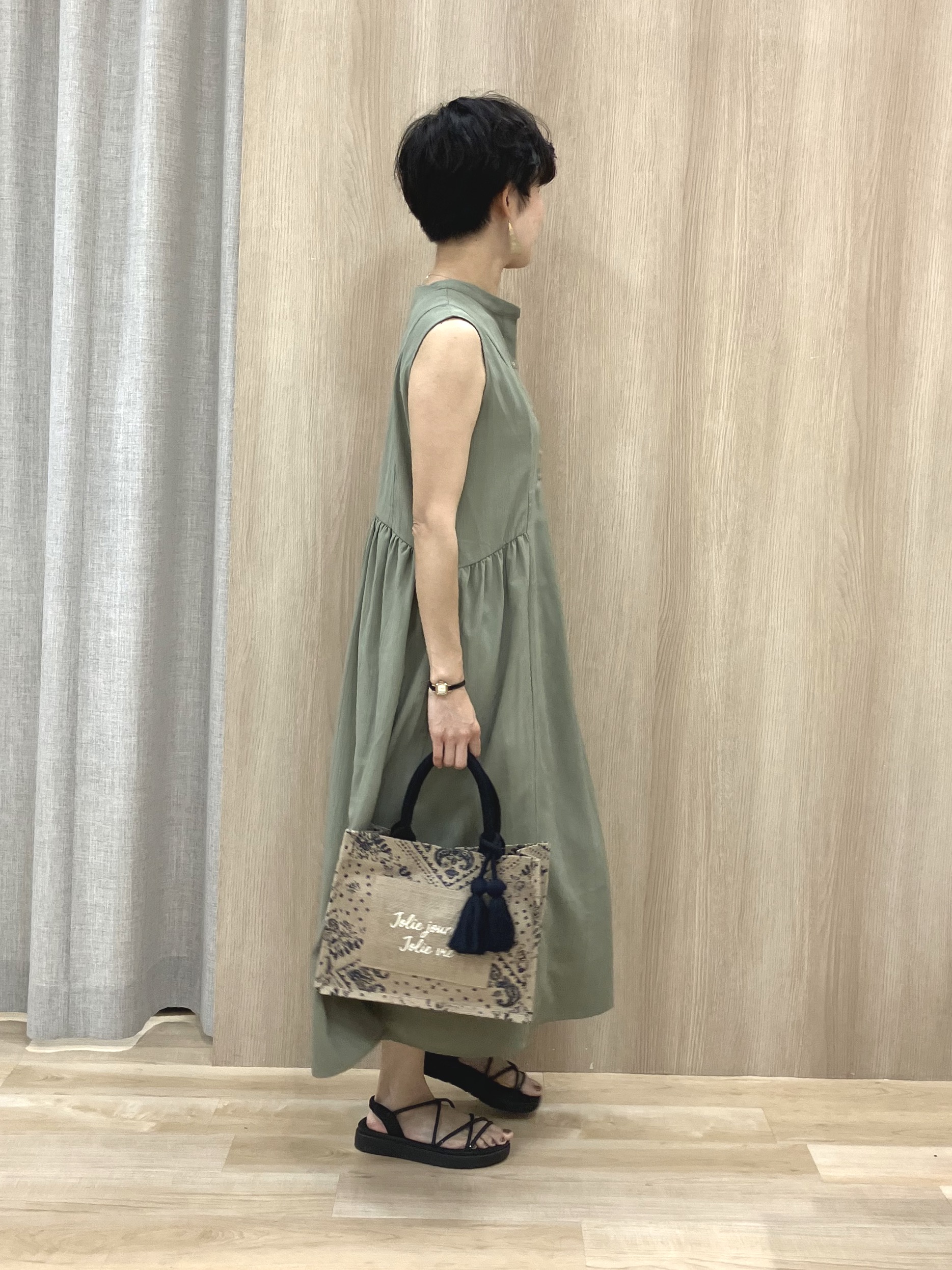 Keiさんの「grove｜【低身長さんも選べる着丈・洗濯機◎】テントラインワンピース」を使ったコーディネート