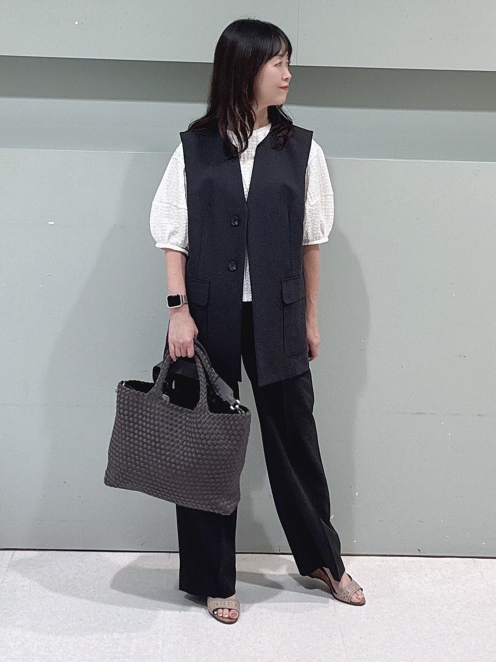 makiさんの「UNTITLED｜【セットアップ可/UV/接触冷感】スラブキーネックジレ」を使ったコーディネート