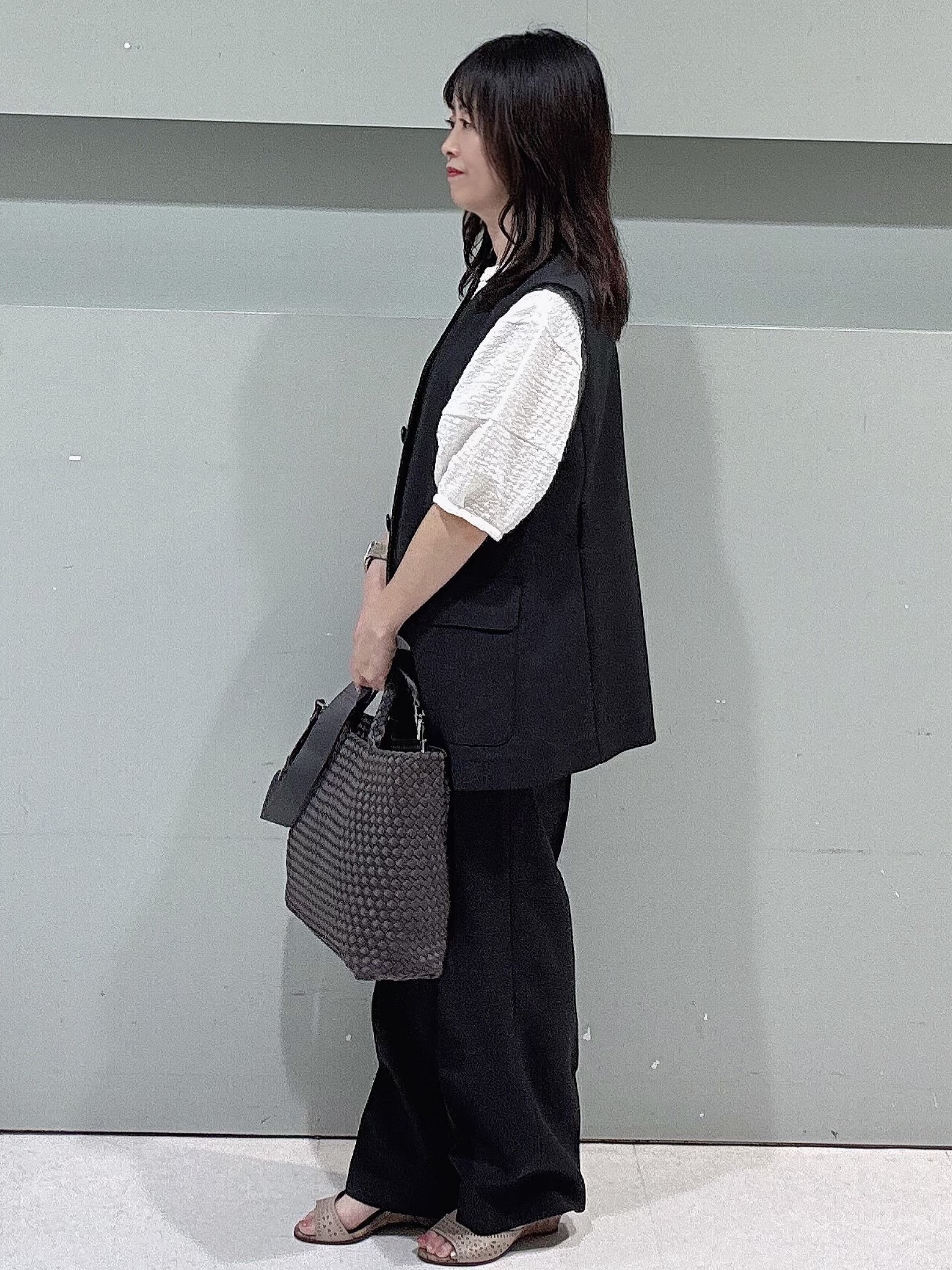makiさんの「UNTITLED｜【セットアップ可/UV/接触冷感】スラブキーネックジレ」を使ったコーディネート