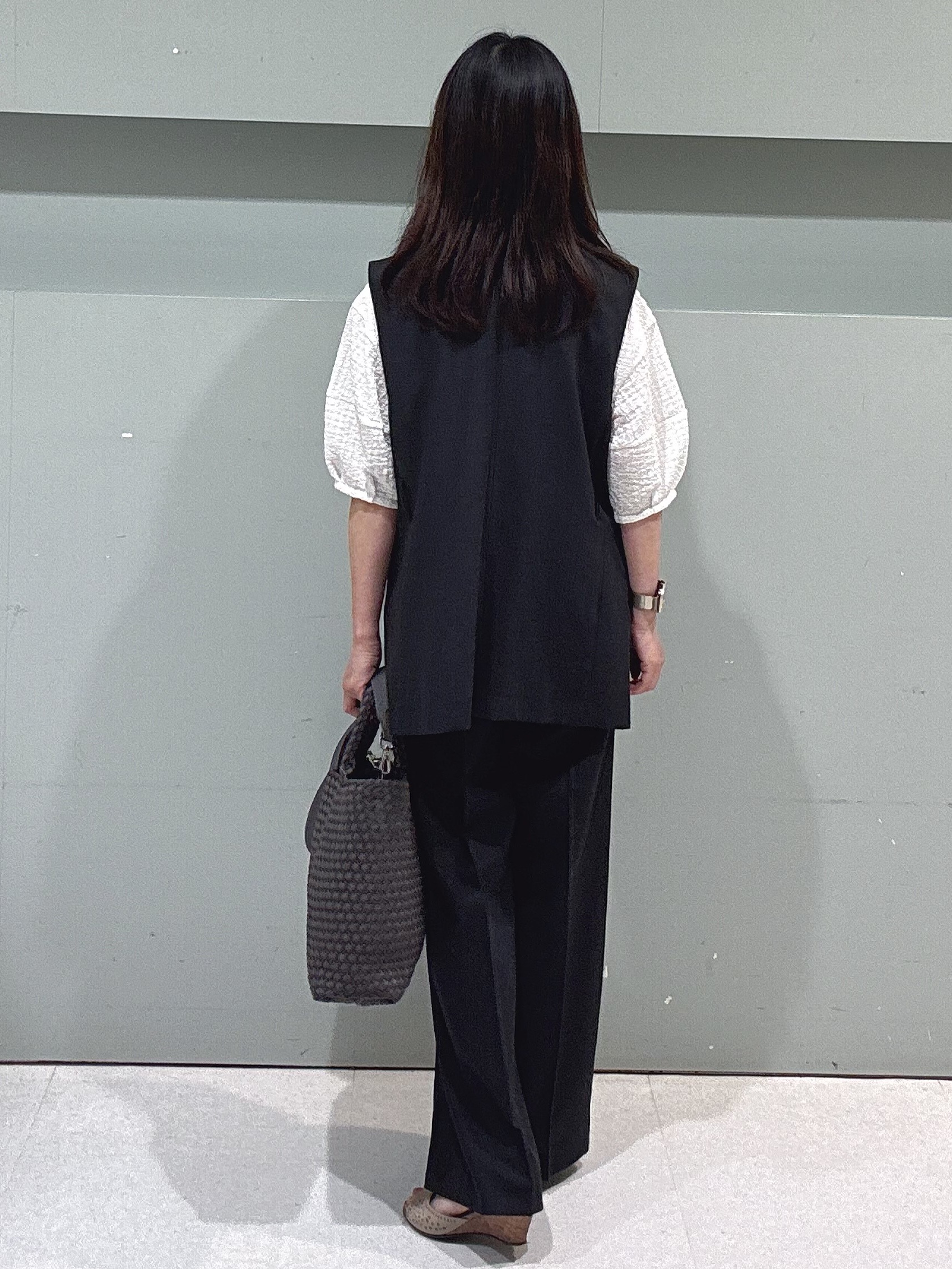 makiさんの「UNTITLED｜【セットアップ可/UV/接触冷感】スラブキーネックジレ」を使ったコーディネート