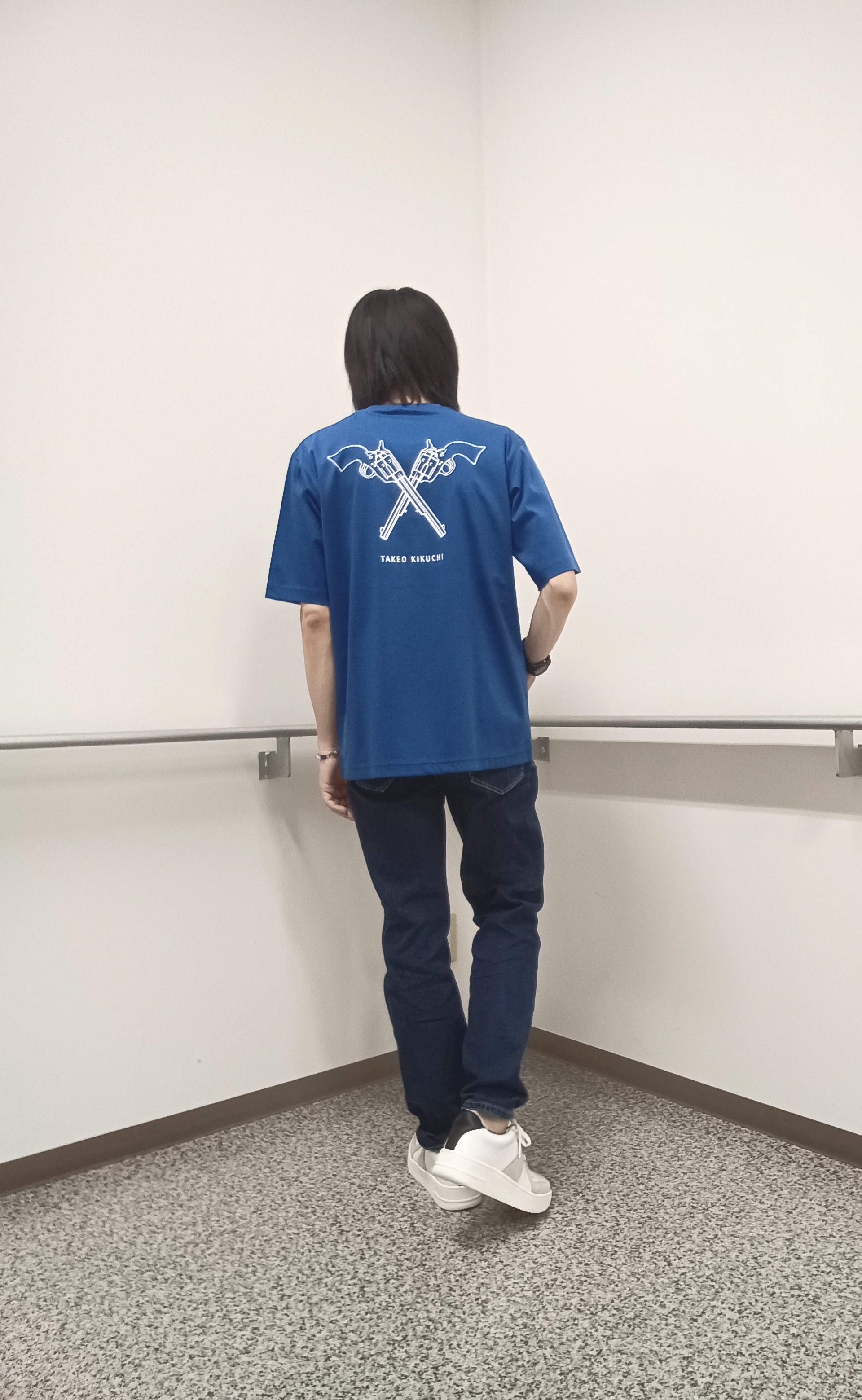 moritaさんの「TAKEO KIKUCHI｜【BOWLER HAT LABEL】アイスクリアコットン バッククロスピストル 半袖Tシャツ」を使ったコーディネート