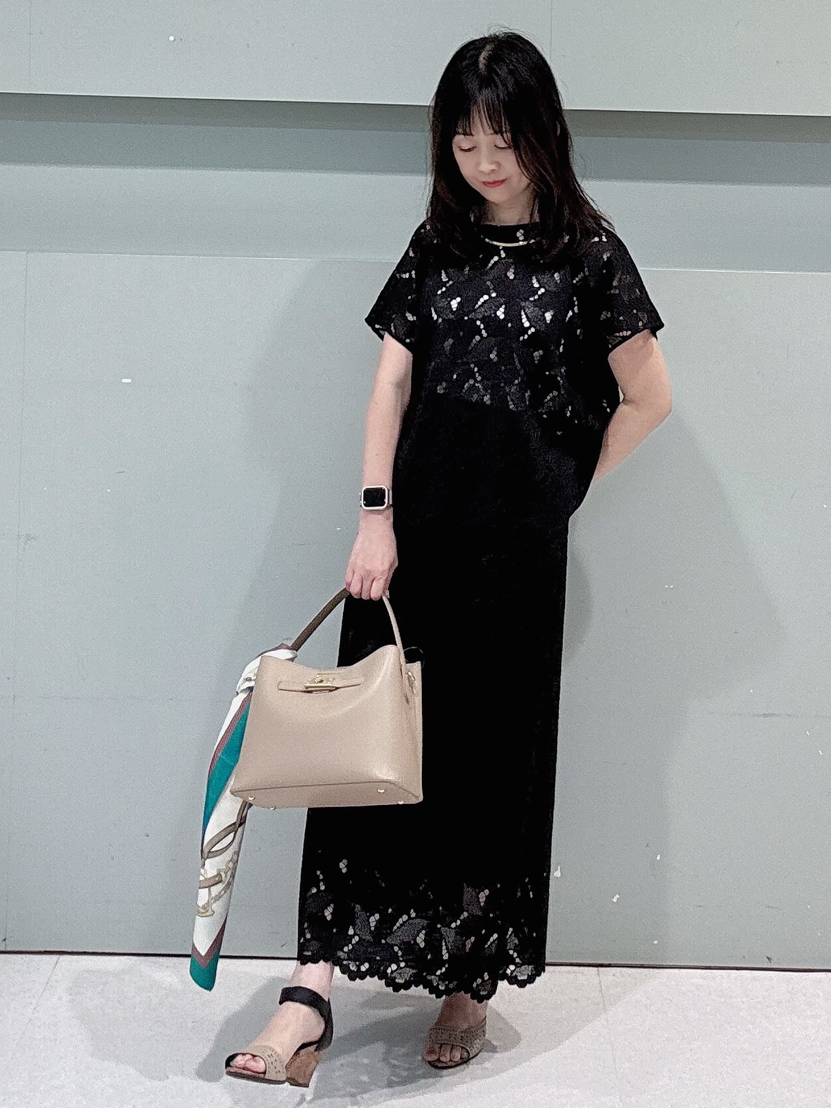 makiさんの「UNTITLED｜【セットアップ可能】リーフレースブラウス」を使ったコーディネート