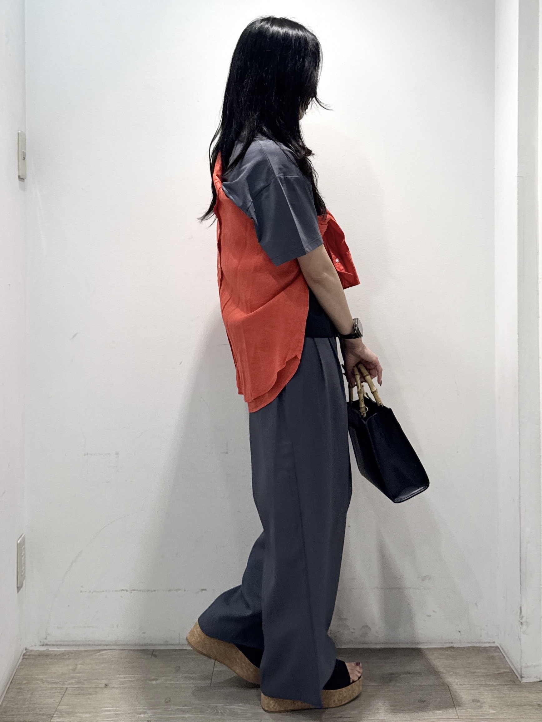 yuicciさんの「OPAQUE.CLIP｜裾フリルドッキングTシャツ【洗濯機OK】」を使ったコーディネート
