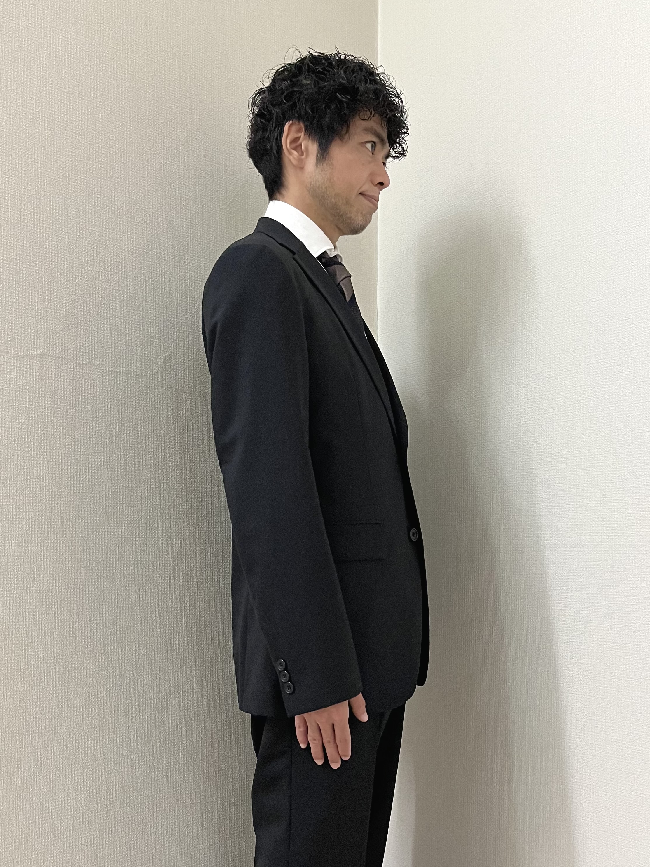 URAさんの「TAKEO KIKUCHI｜【Begin掲載】コーデュラ（R）夏素材ウールトロ　ストレッチスーツ」を使ったコーディネート