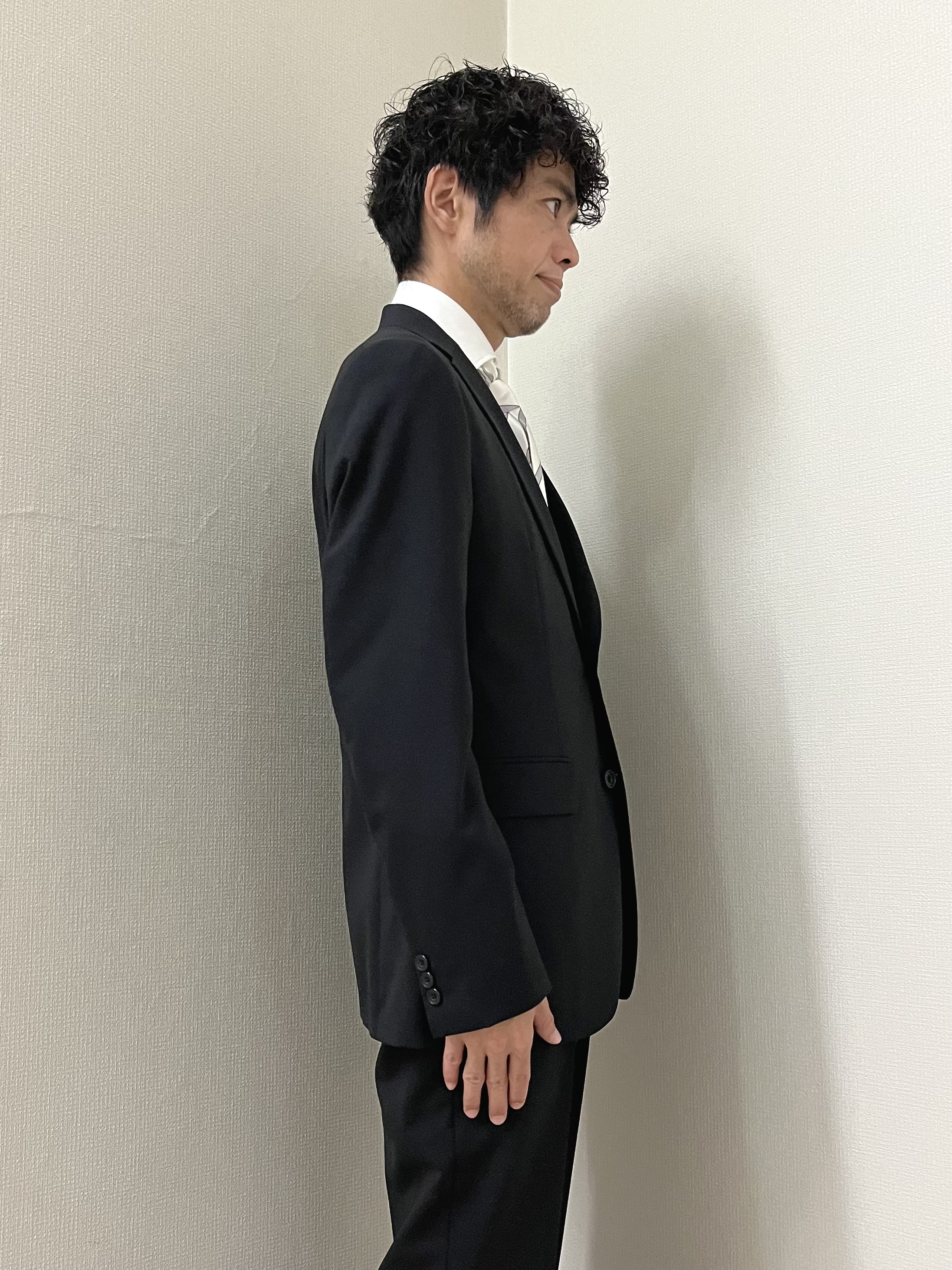 URAさんの「TAKEO KIKUCHI｜【Begin掲載】コーデュラ（R）トロピカル ストレッチ スーツ」を使ったコーディネート