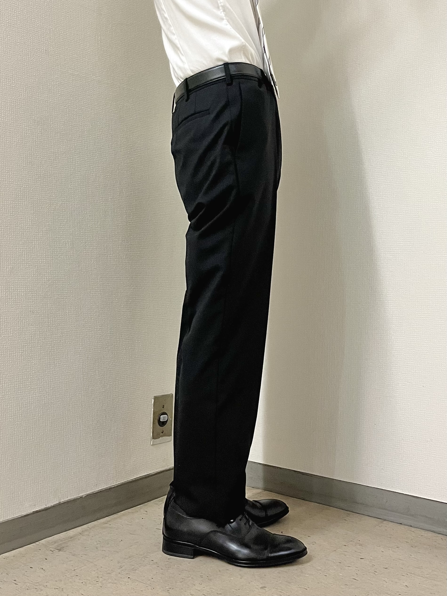 URAさんの「TAKEO KIKUCHI｜【Begin掲載】コーデュラ（R）トロピカル ストレッチ スーツ」を使ったコーディネート