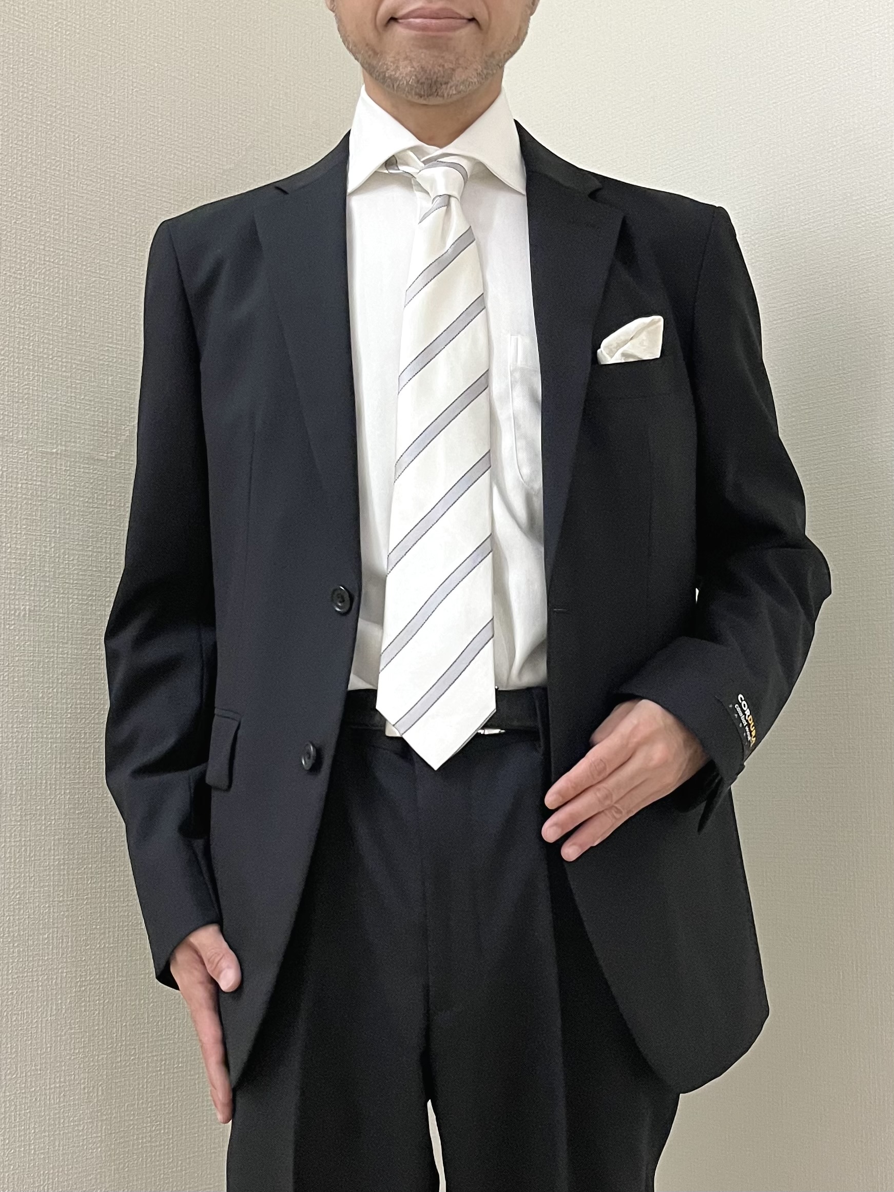 URAさんの「TAKEO KIKUCHI｜【Begin掲載】コーデュラ（R）トロピカル ストレッチ スーツ」を使ったコーディネート