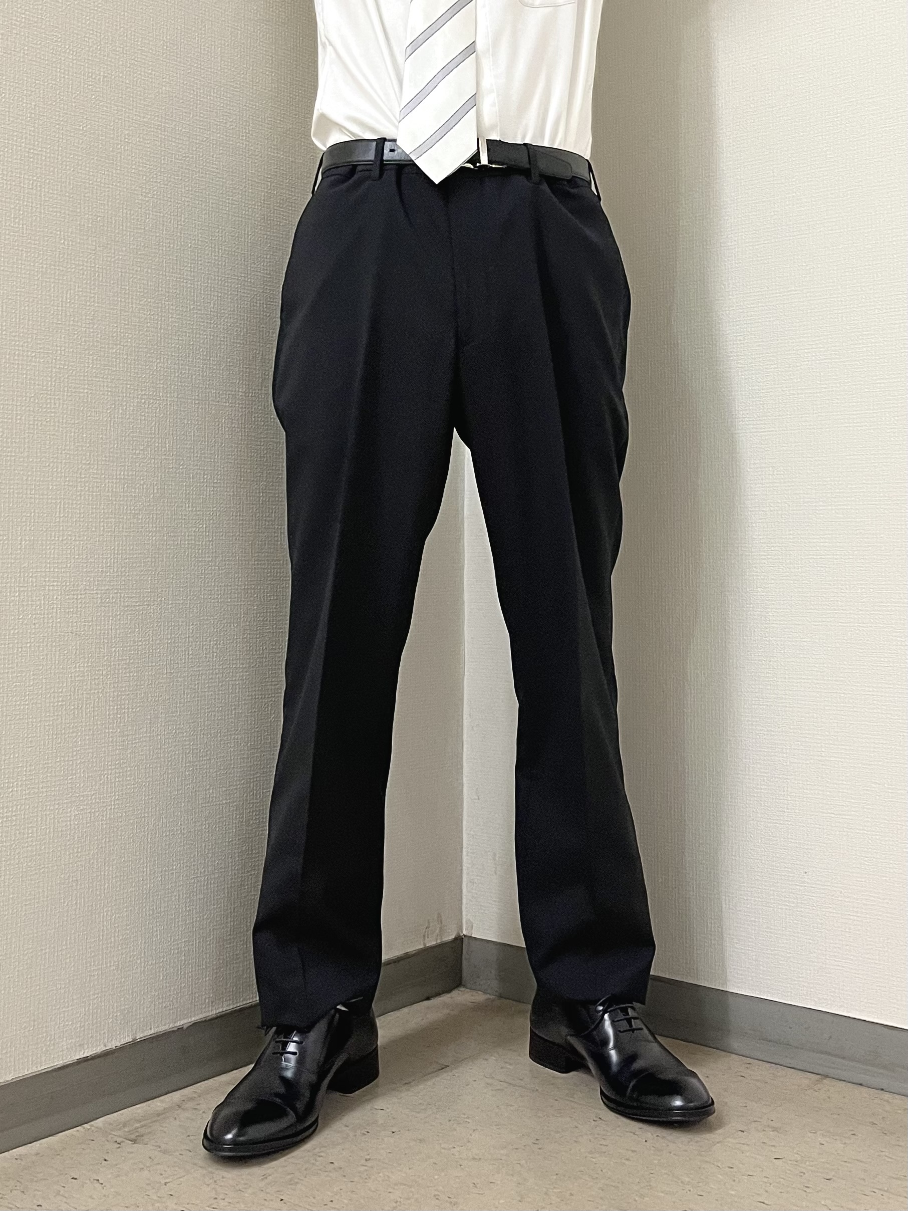 URAさんの「TAKEO KIKUCHI｜【Begin掲載】コーデュラ（R）トロピカル ストレッチ スーツ」を使ったコーディネート