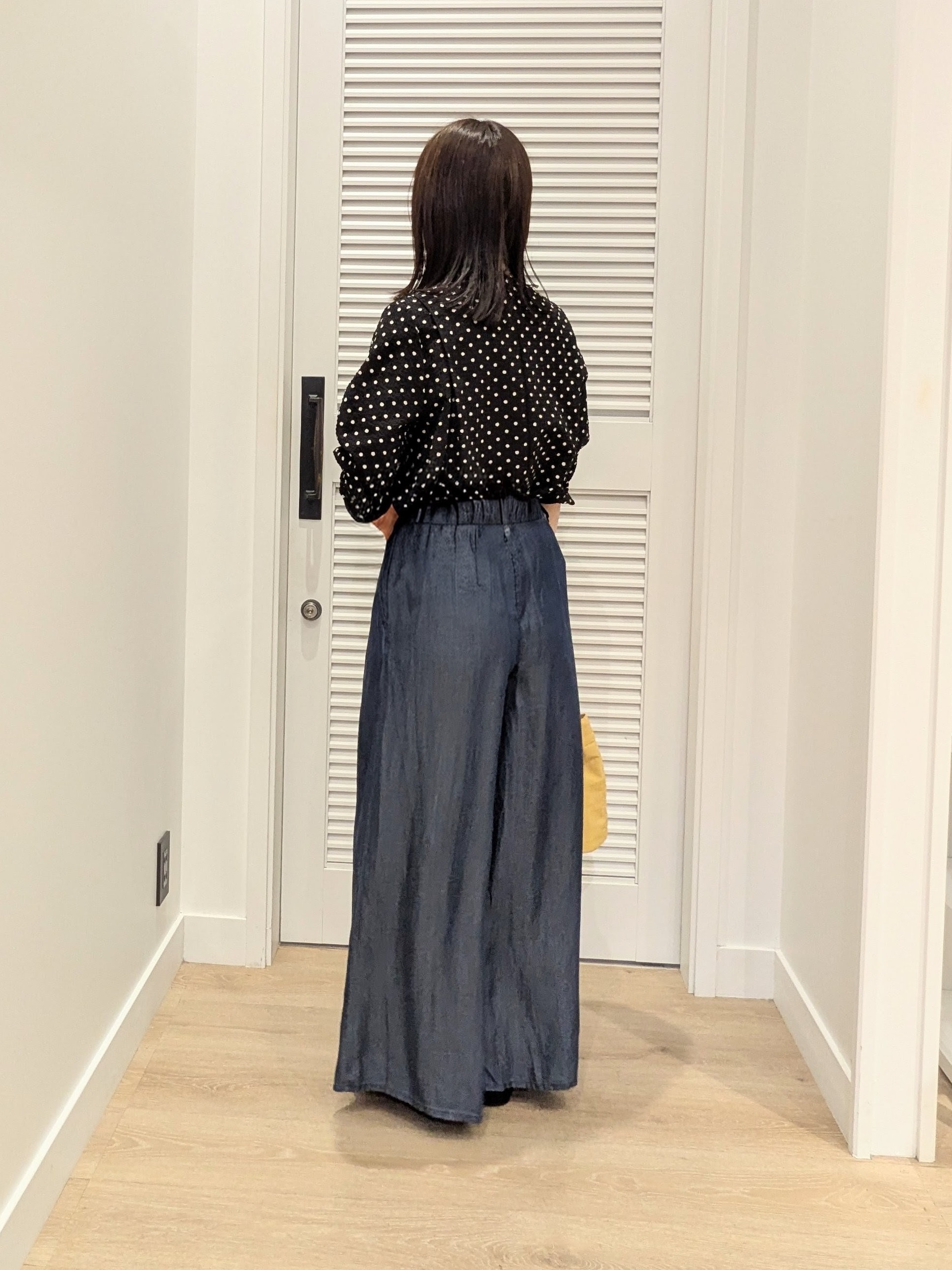 enさんの「Dessin｜テンセルデニム タックワイドパンツ」を使ったコーディネート