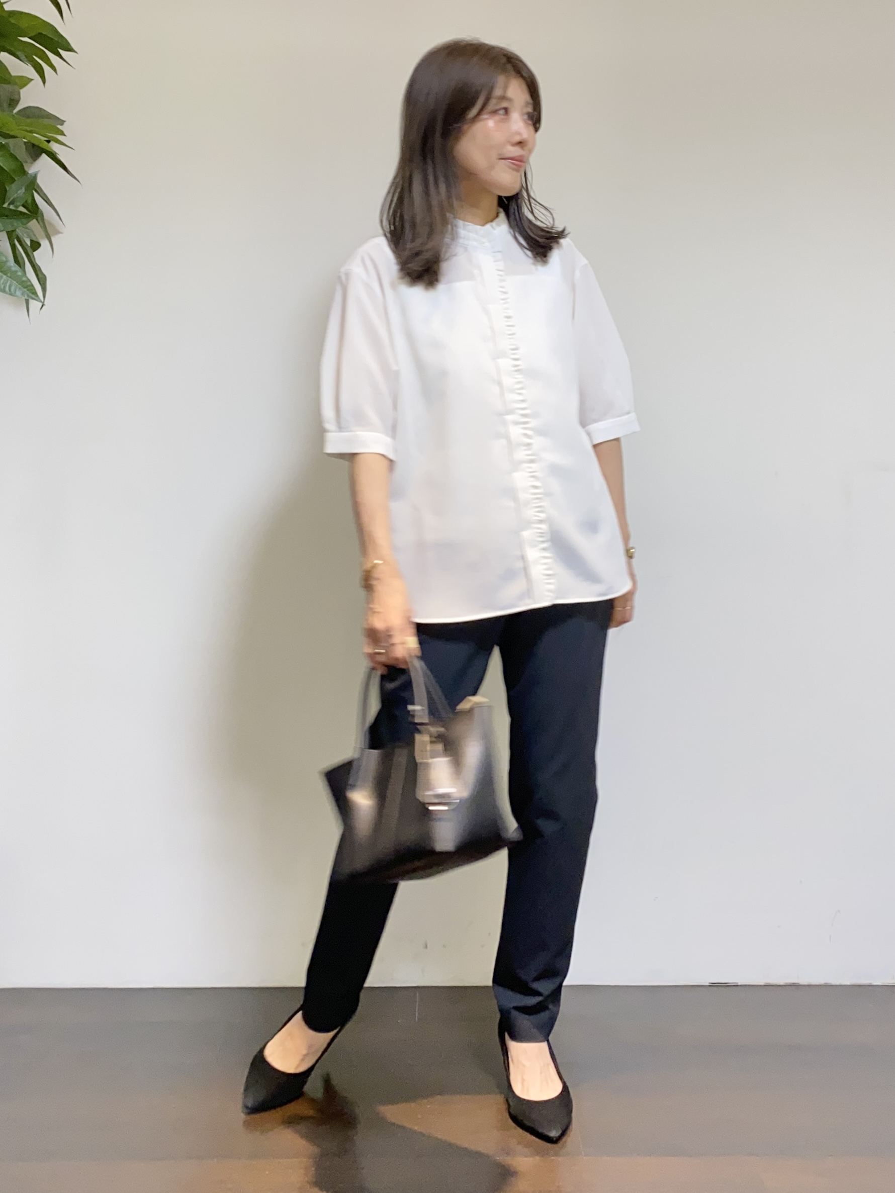 tomoさんの「UNTITLED｜コットンリネンカーディガン」を使ったコーディネート