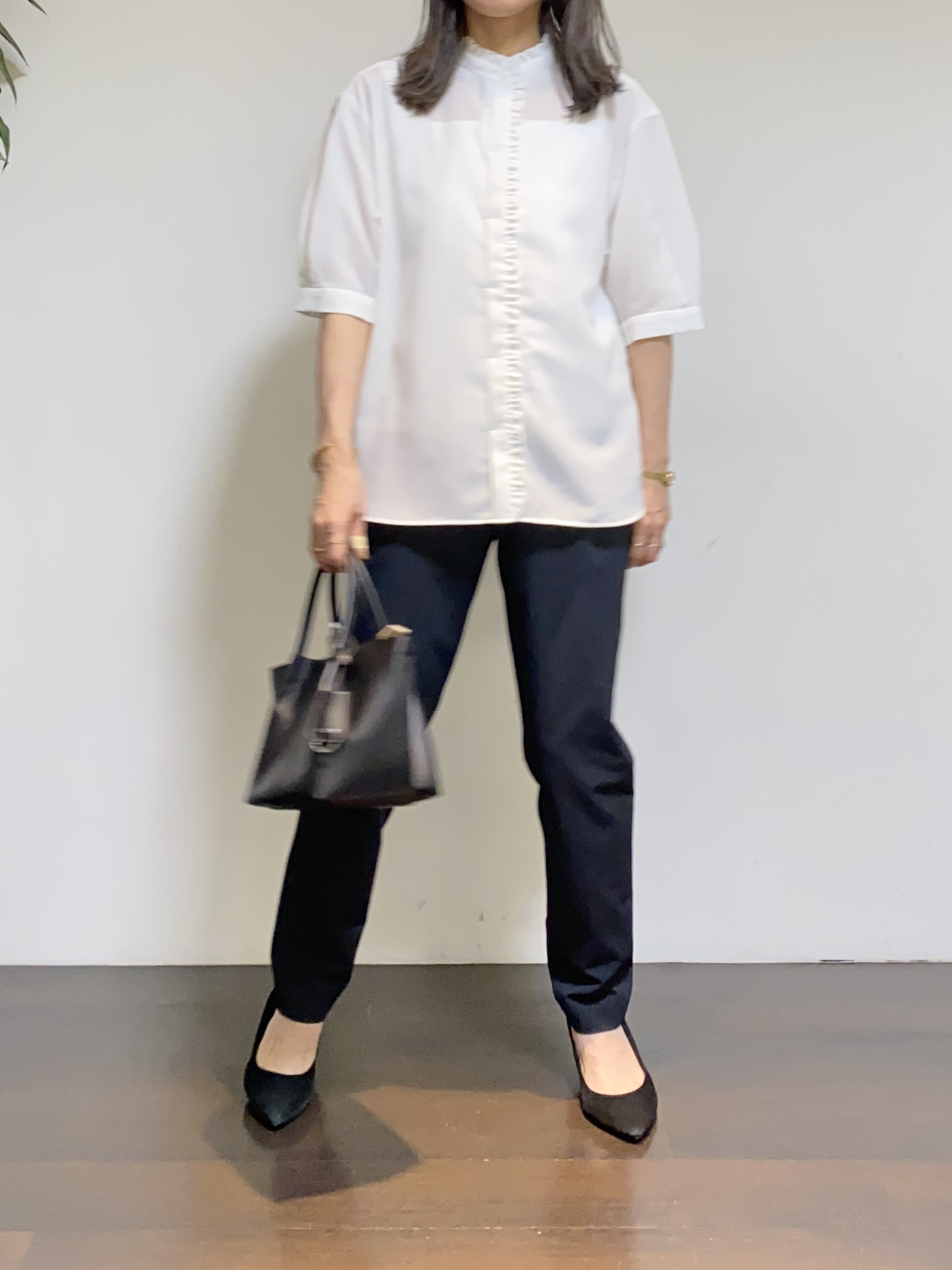 tomoさんの「UNTITLED｜コットンリネンカーディガン」を使ったコーディネート
