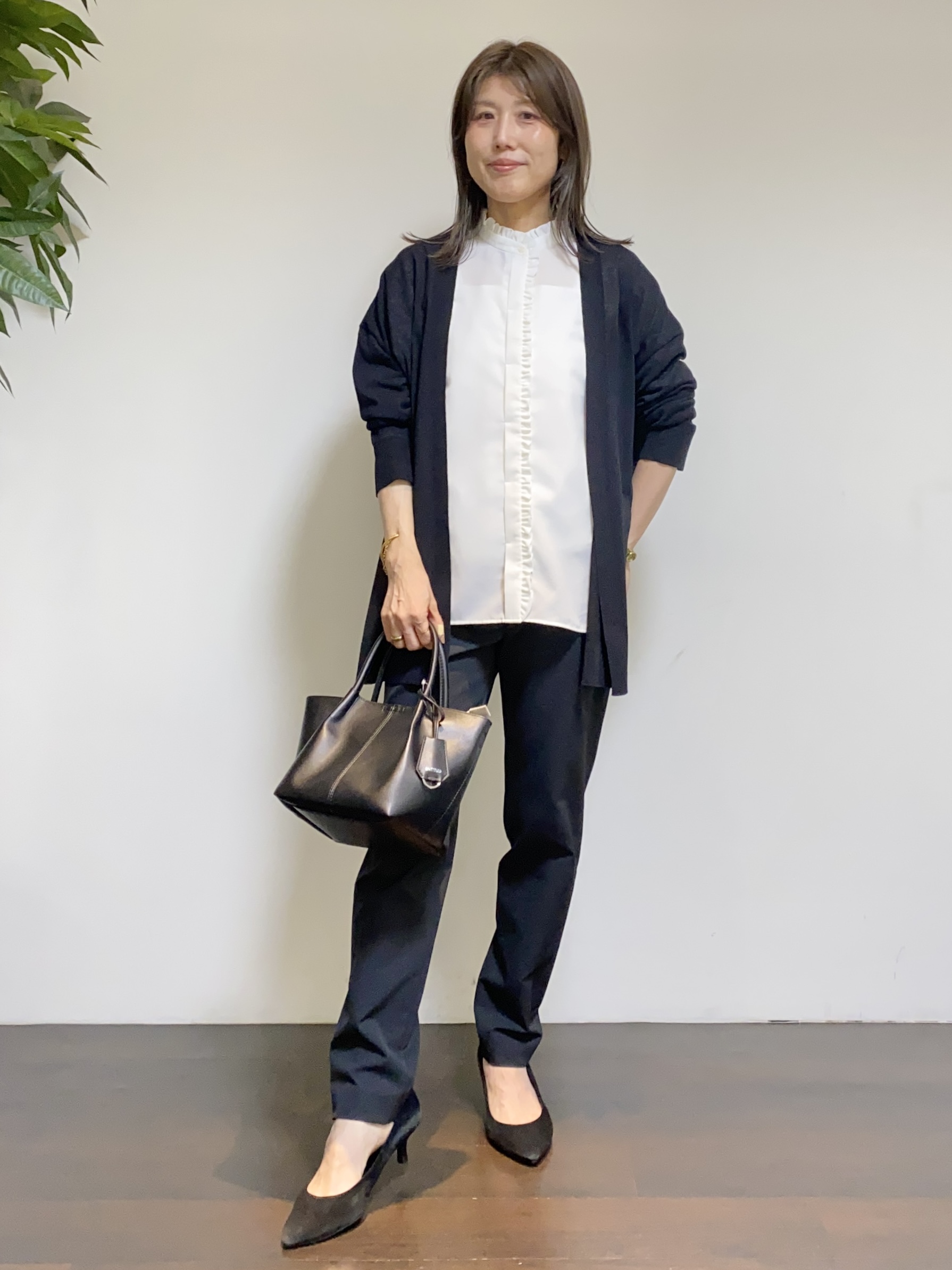 tomoさんの「UNTITLED｜コットンリネンカーディガン」を使ったコーディネート