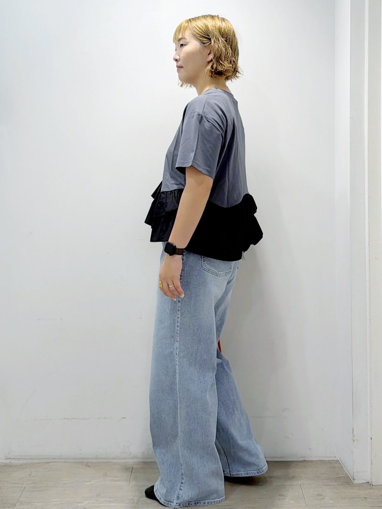 sumicaさんの「OPAQUE.CLIP｜裾フリルドッキングTシャツ【洗濯機OK】」を使ったコーディネート