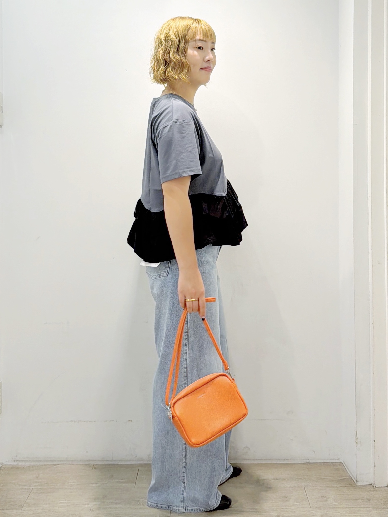 sumicaさんの「OPAQUE.CLIP｜裾フリルドッキングTシャツ【洗濯機OK】」を使ったコーディネート