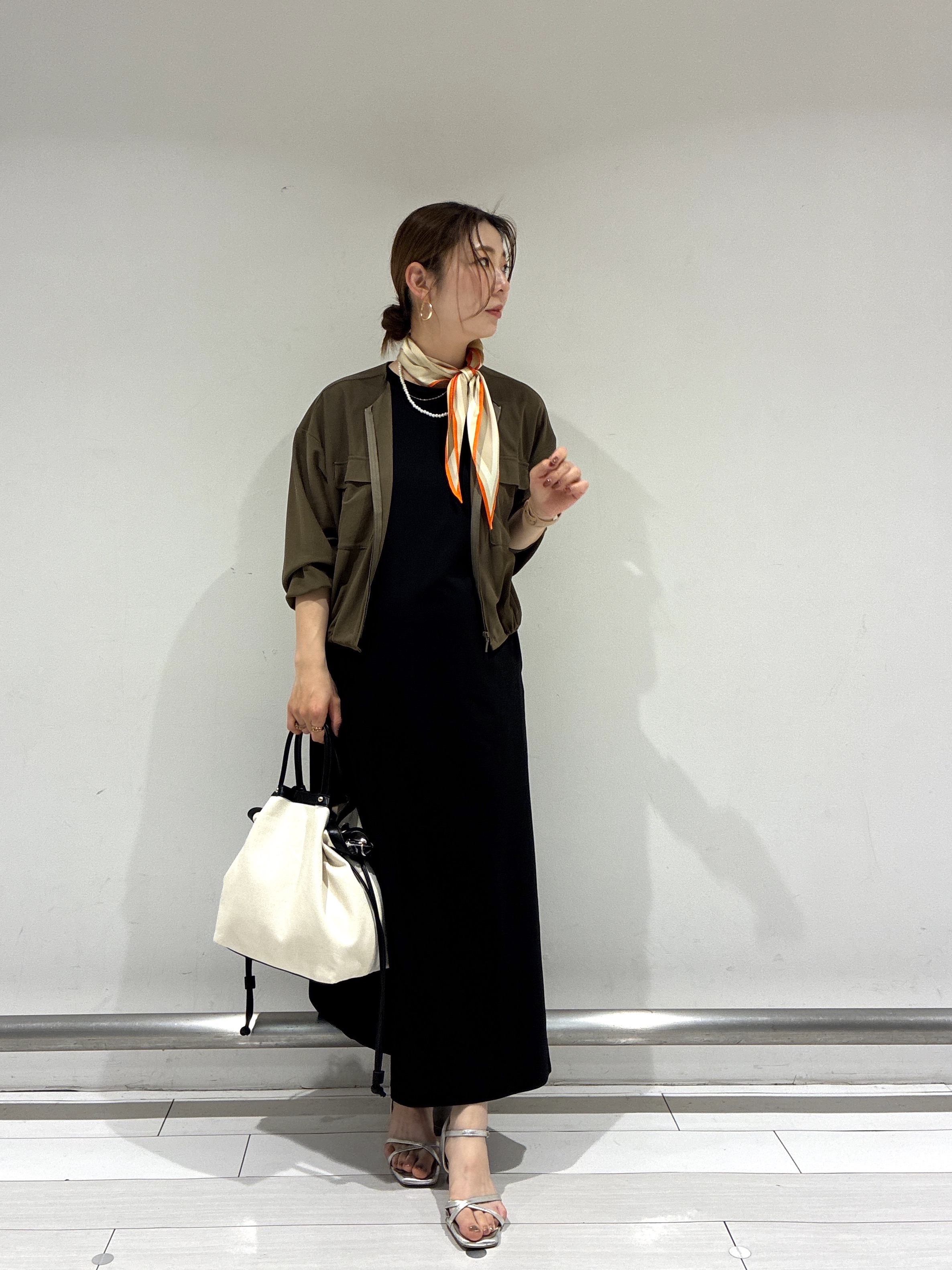 Rinさんの「UNTITLED｜【接触冷感/UVカット/遮熱/抗菌防臭】ライトプレーティングワンピース」を使ったコーディネート
