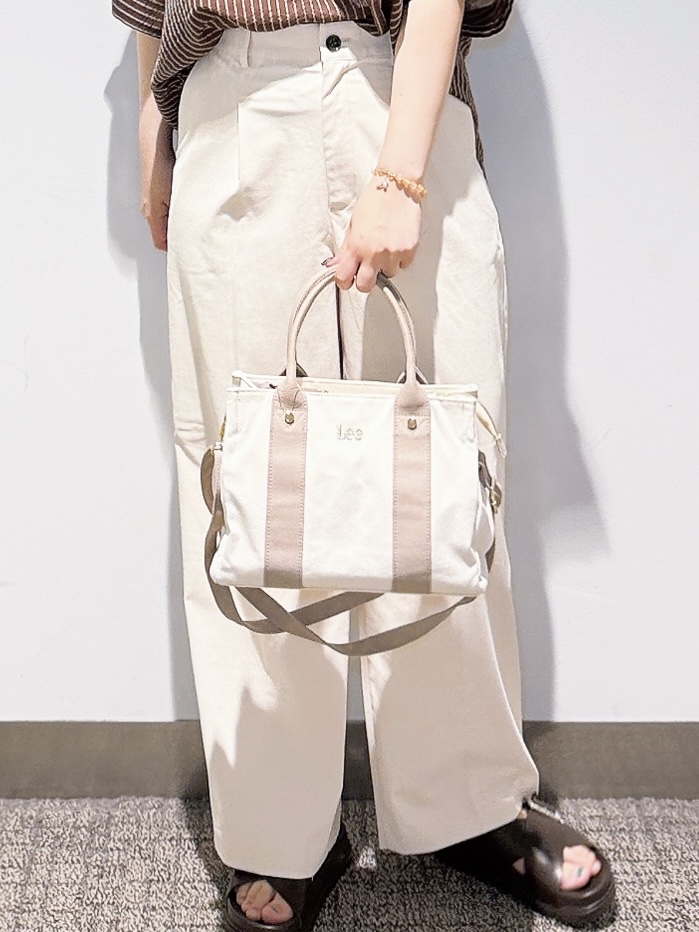 みーさんの「grove｜【洗濯機◎・体型カバー】ON/OFF使える、シアースキッパーシャツ」を使ったコーディネート