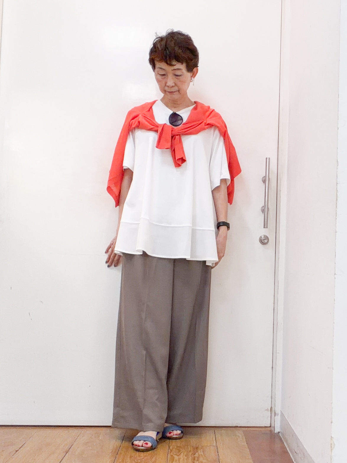 みぃさんの「SHOO･LA･RUE｜【ひんやり/洗濯機可/S-LL】オンにもオフにも マルチに使えるボタンレスカーディガン」を使ったコーディネート