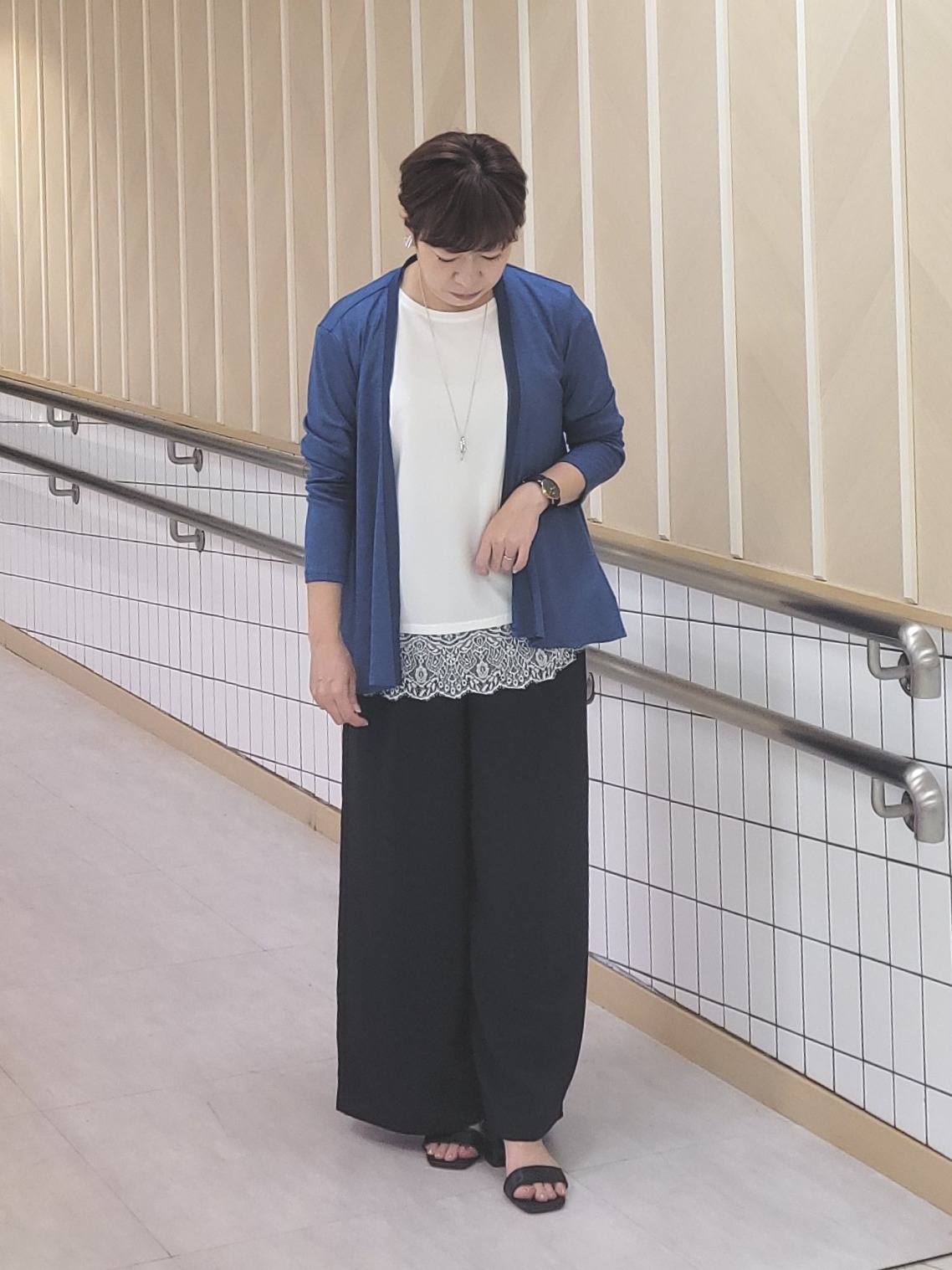 tomoさんの「COUP DE CHANCE｜【洗える】着流しカーディガン」を使ったコーディネート