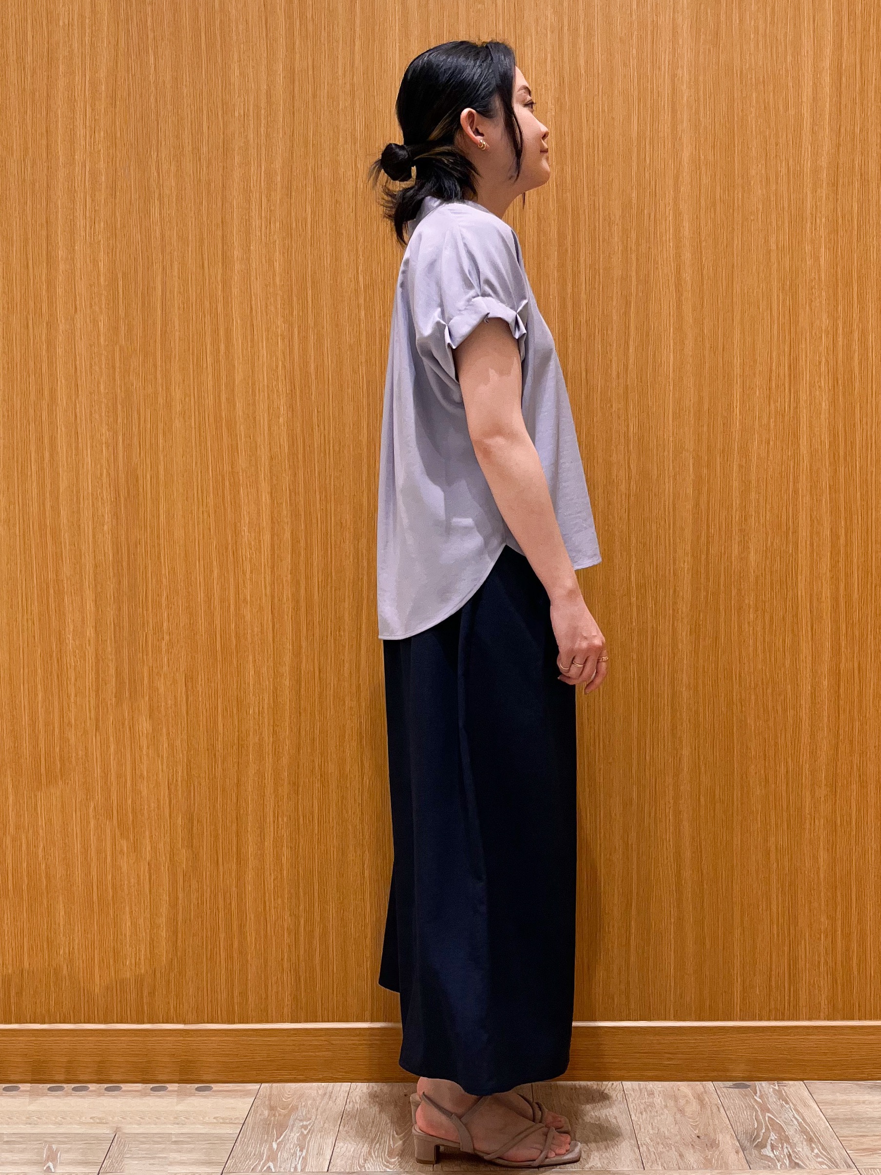 aさんの「OPAQUE.CLIP｜【接触冷感／吸水速乾】タックスキッパーブラウス《防シワ／イージーアイロン／洗濯機OK／9col》」を使ったコーディネート