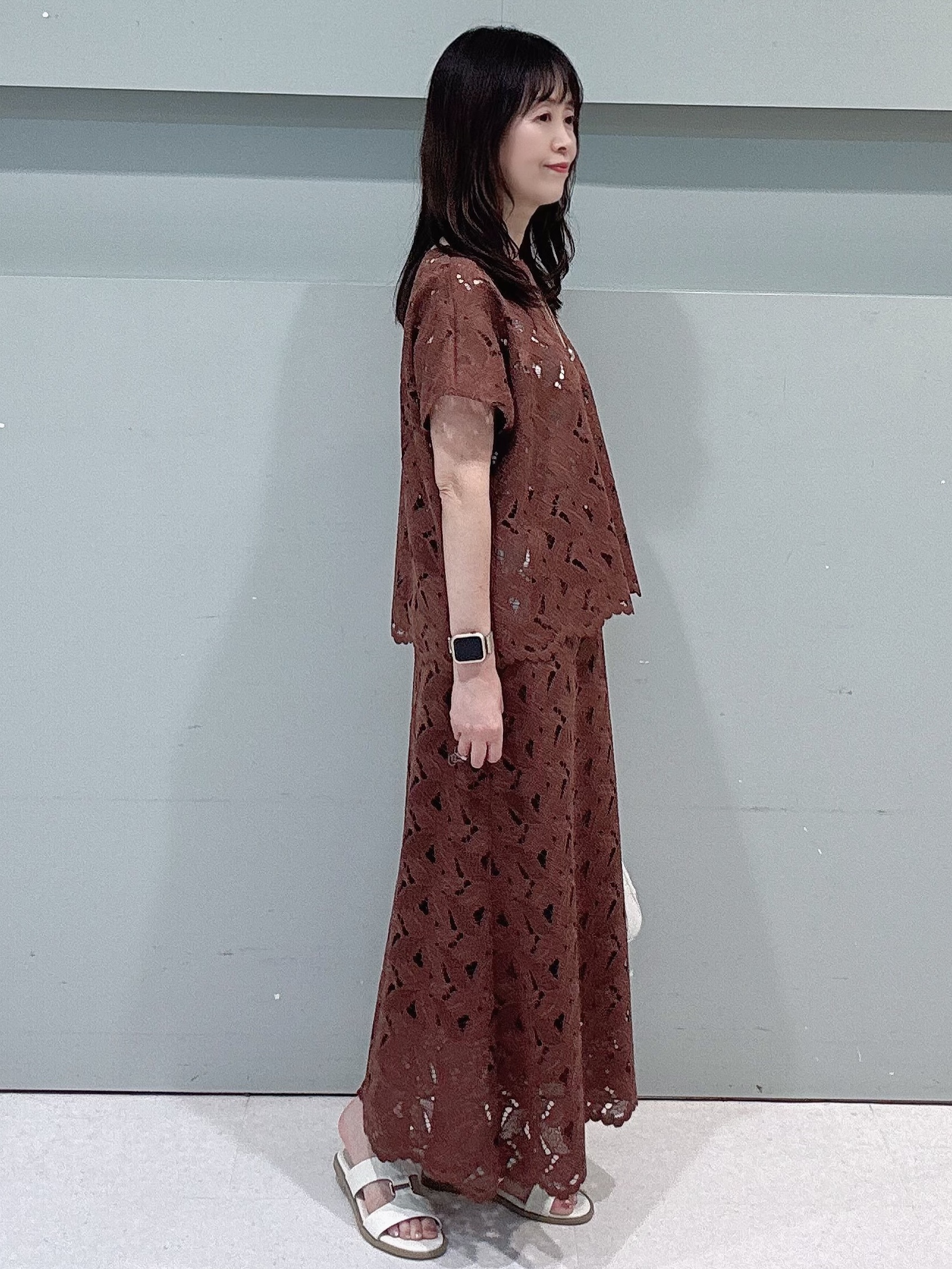 makiさんの「UNTITLED｜【セットアップ可能】リーフレースブラウス」を使ったコーディネート