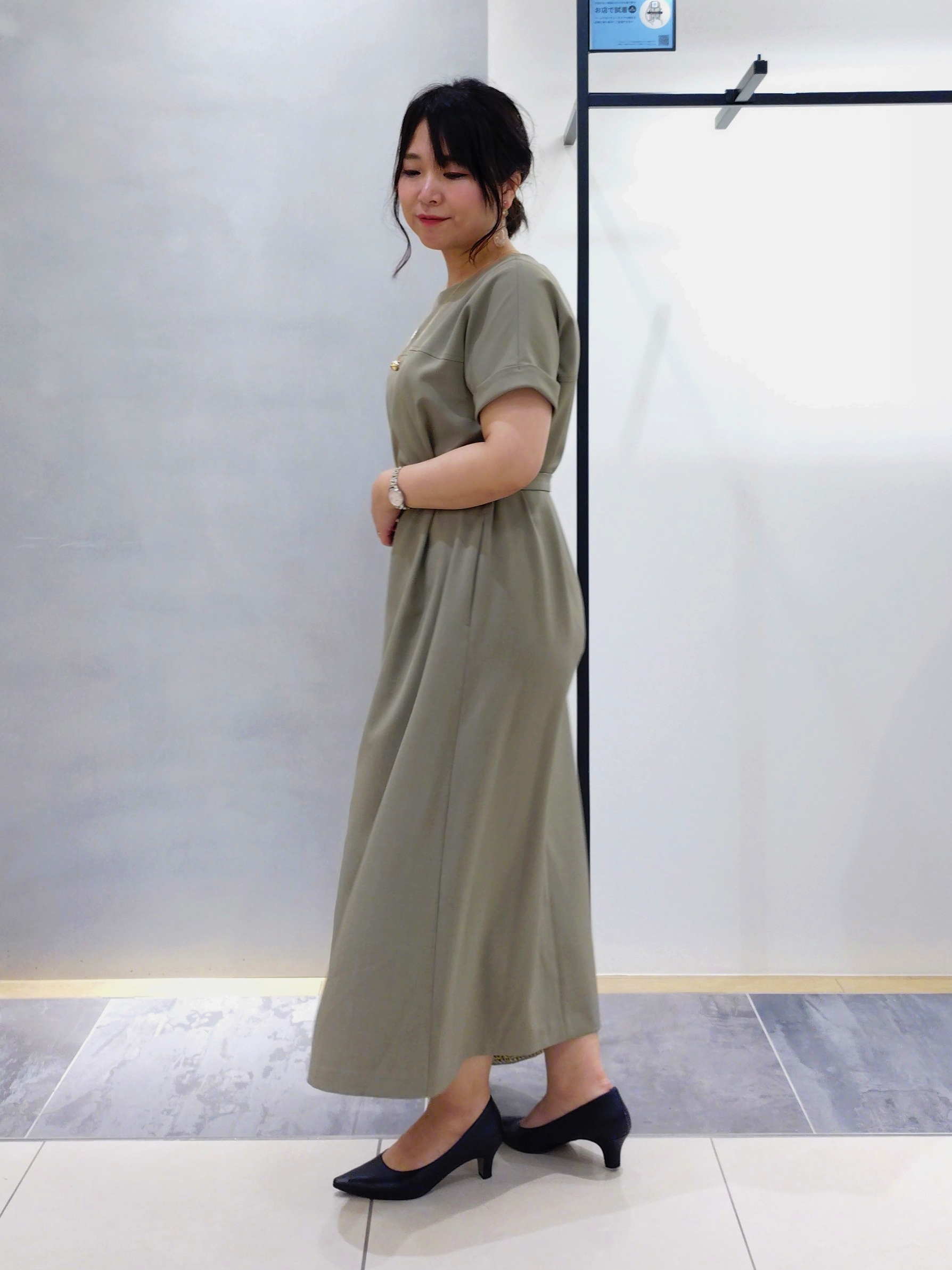 TOMOMIさんの「INDIVI｜【大人カジュアル】メタリックかぎ編みボトルバッグ」を使ったコーディネート