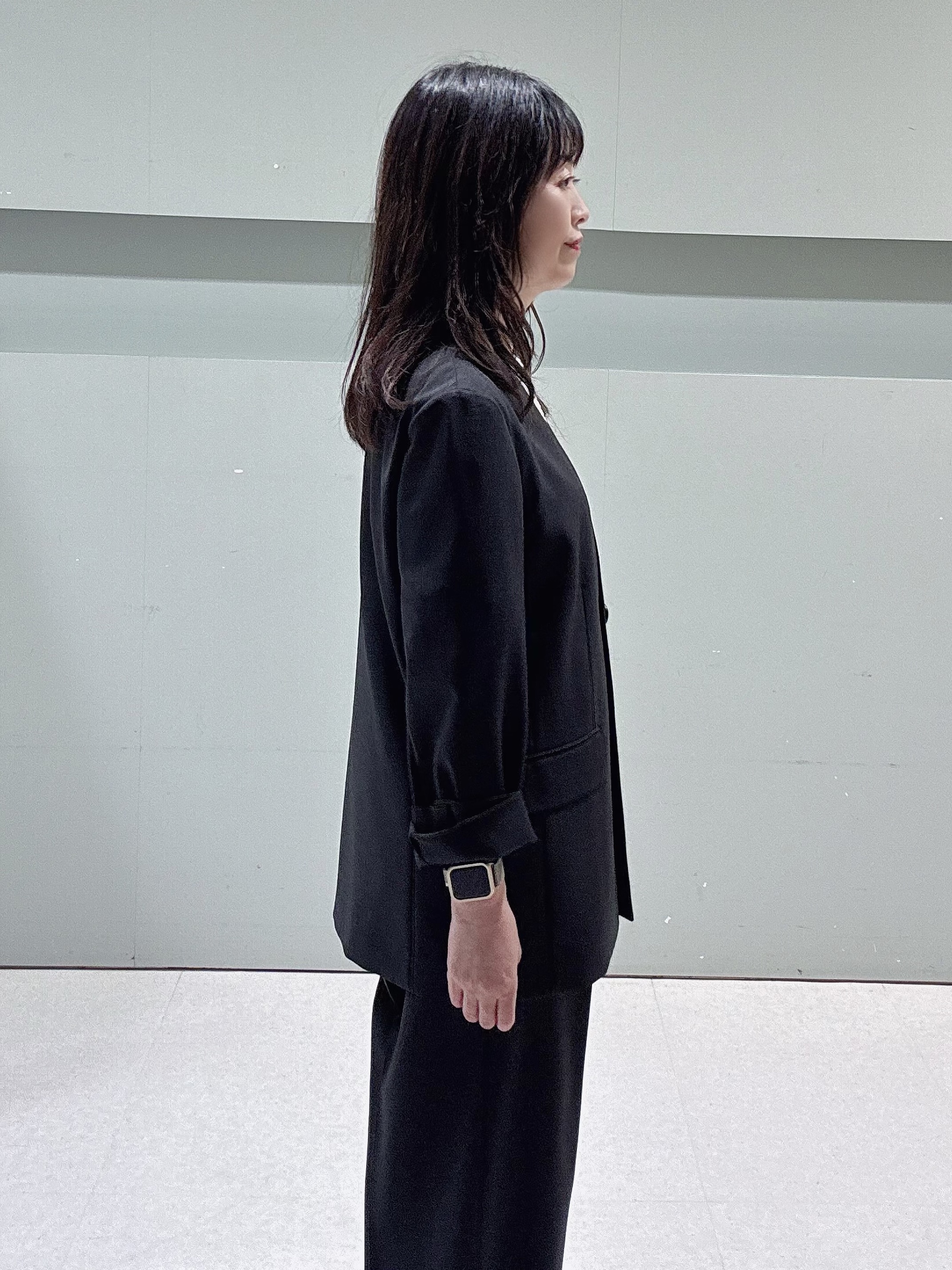 makiさんの「UNTITLED｜【さらりと快適/セットアップ可/UV/接触冷感】スラブカラーレスジャケット」を使ったコーディネート