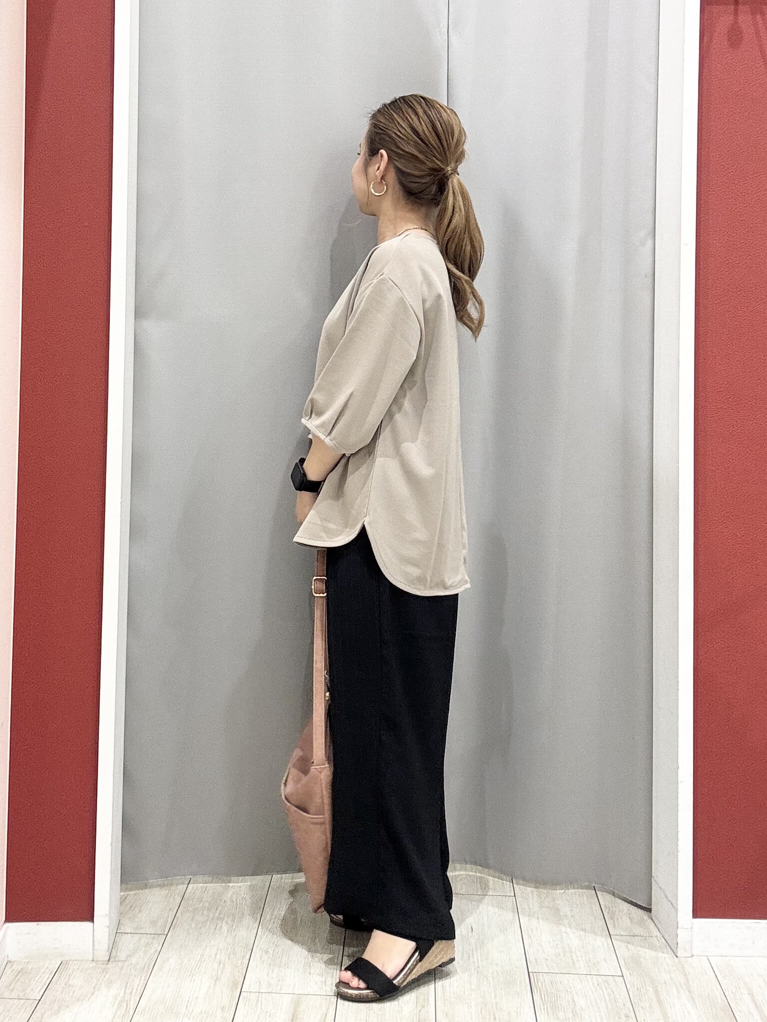 shioさんの「SHOO･LA･RUE｜【2点セット／洗濯機可／S-LL】インせず着られる ネックレス付き5分袖Ｔシャツ」を使ったコーディネート